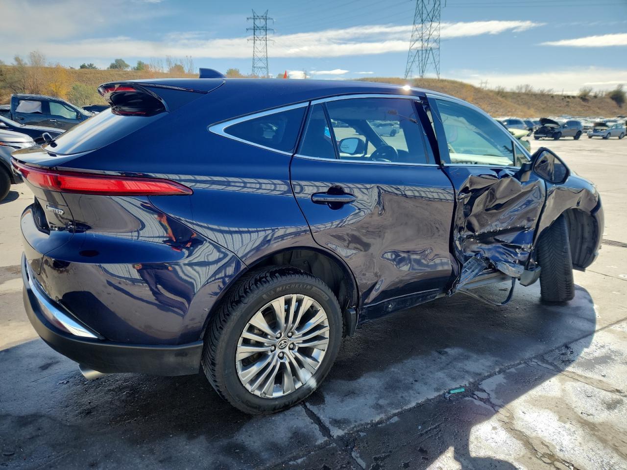 2023 Toyota Venza Le - Фото 3