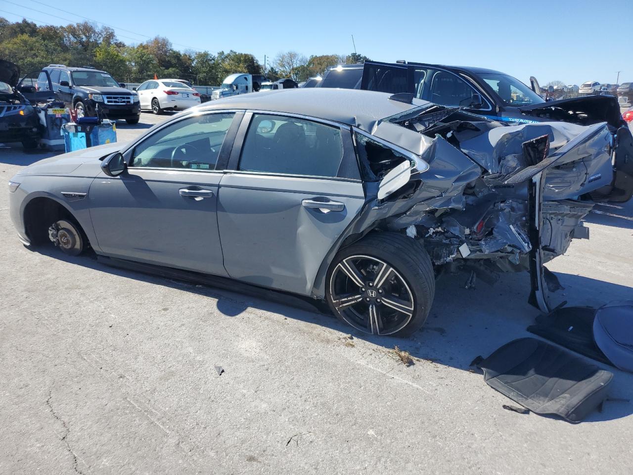 2023 Honda Accord Hybrid Sport - Фото 2
