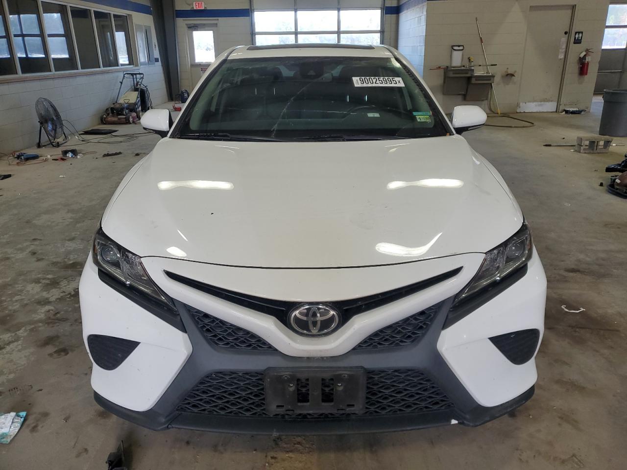 2019 Toyota Camry L - Фото 5
