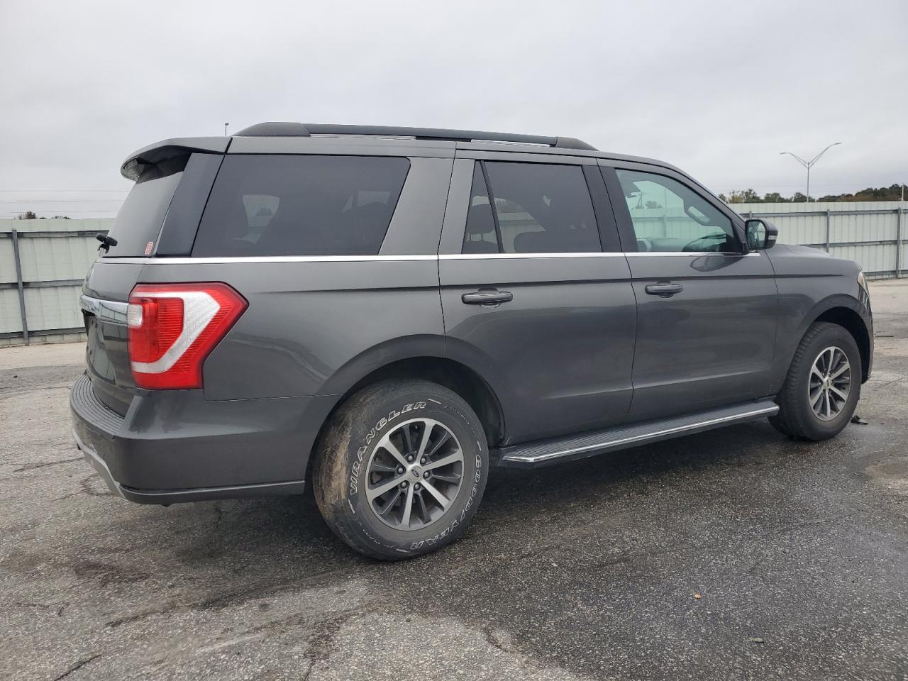 2018 Ford Expedition Xlt - Фото 3