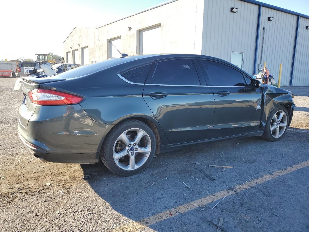 2015 Ford Fusion Se - Фото 3