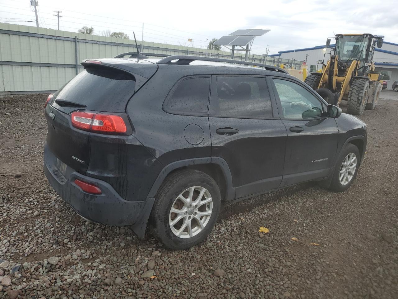 2016 Jeep Cherokee Sport - Image 3