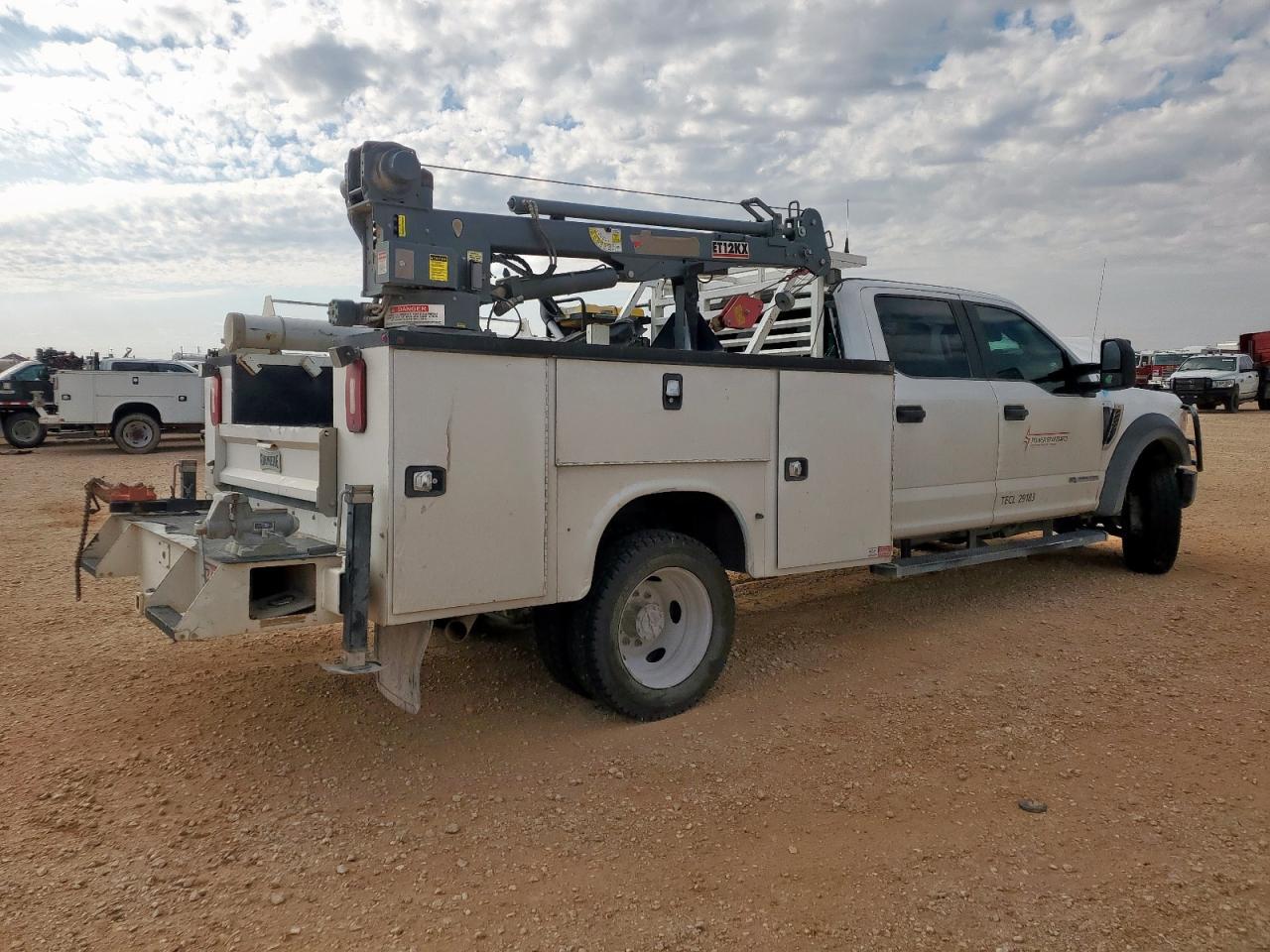 2021 Ford F450 Super Duty - Image 3