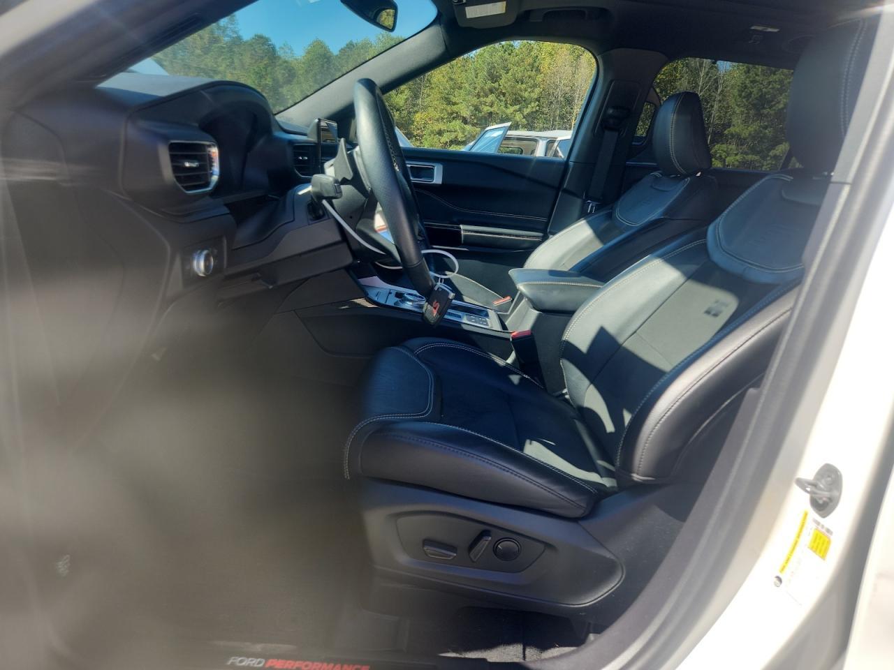 2022 Ford Explorer St - Image 7