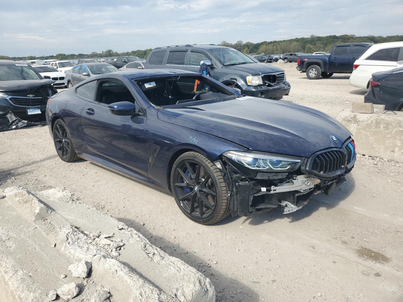 2022 BMW Motorrad M850Xi - Image 4