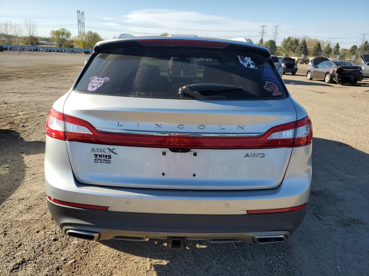 2016 Lincoln Mkx Reserve - Image 6