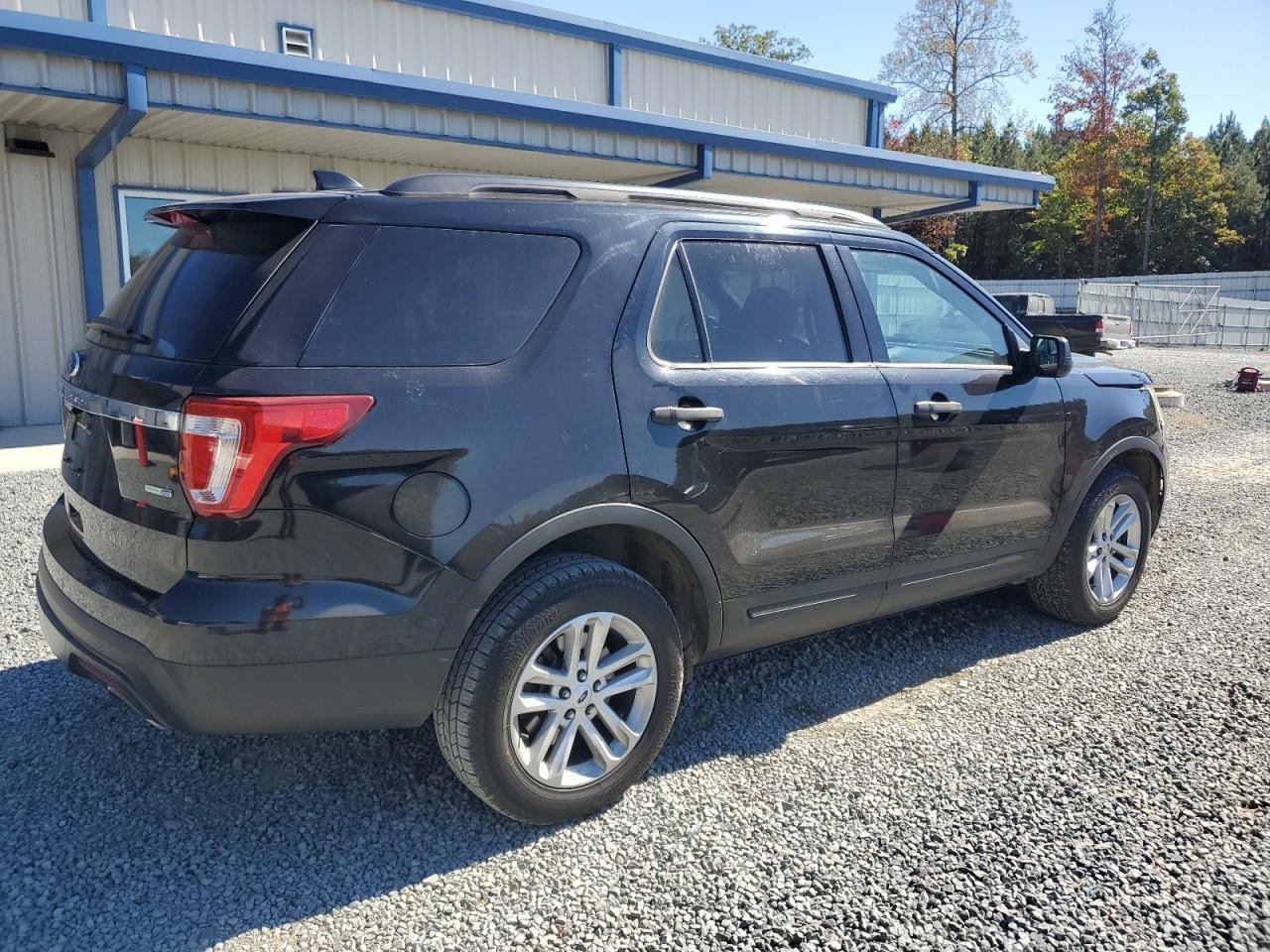 2016 Ford Explorer - Фото 3