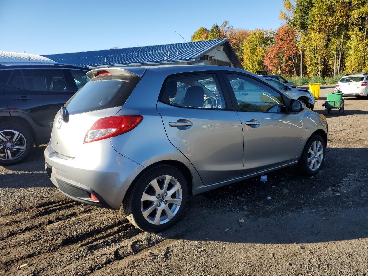 2013 Mazda Mazda2 - Image 3
