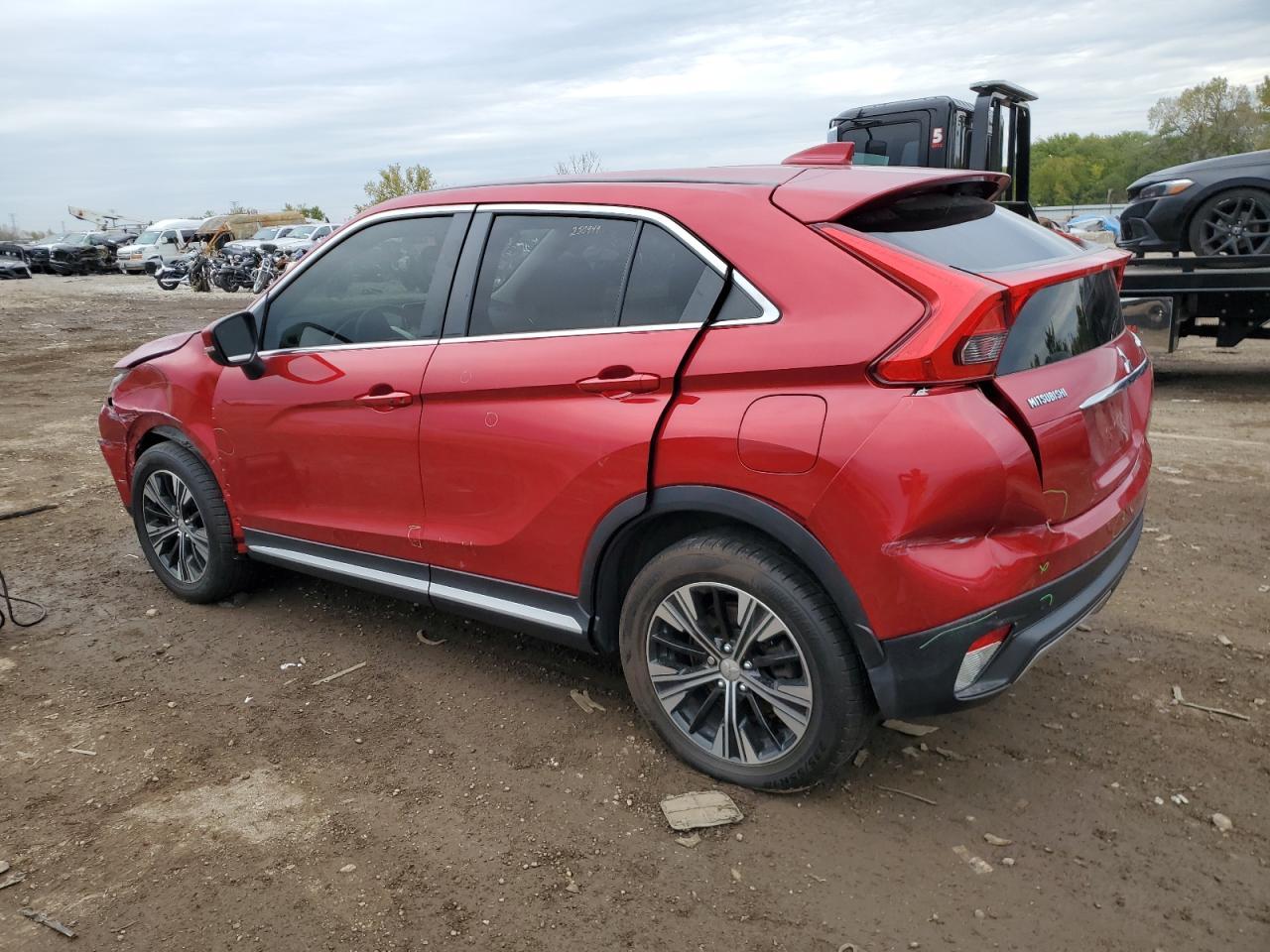 2019 Mitsubishi Eclipse Cross Se - Фото 2