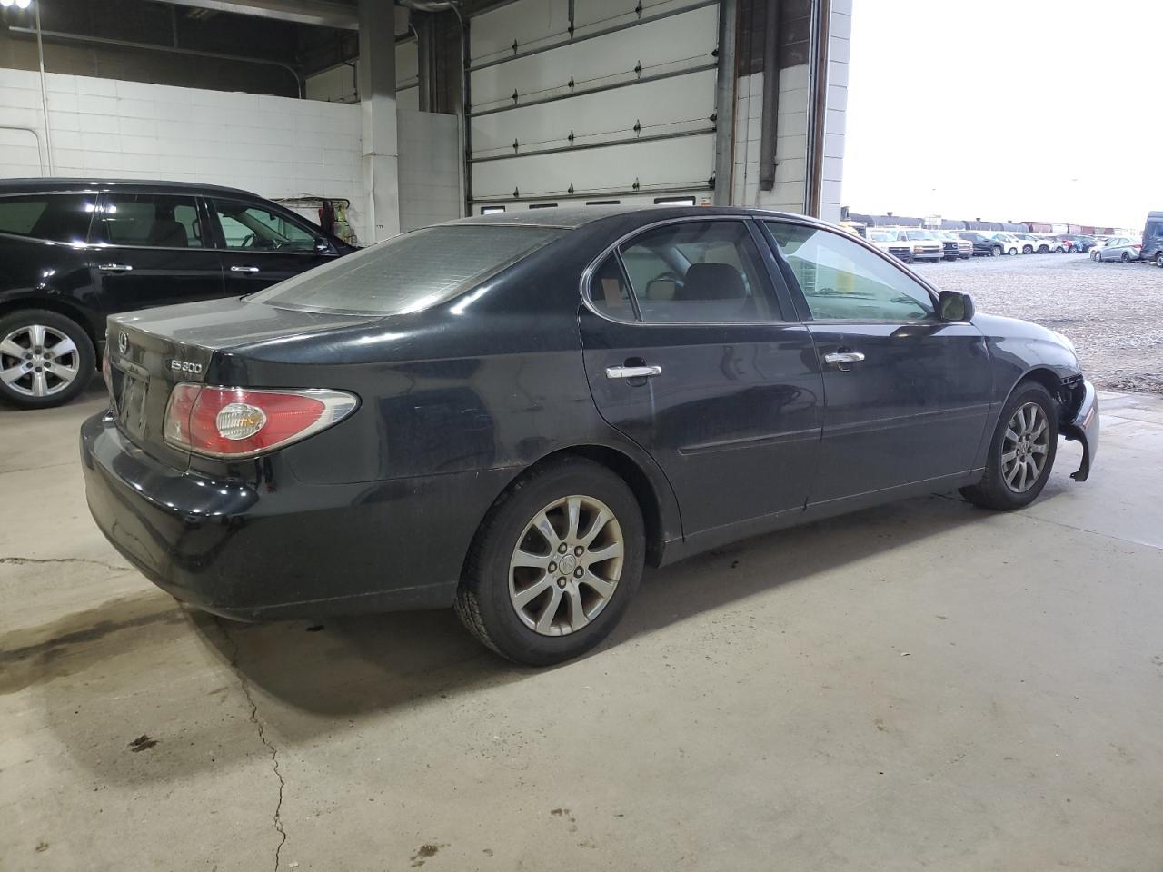 2002 Lexus Es 300 - Image 3