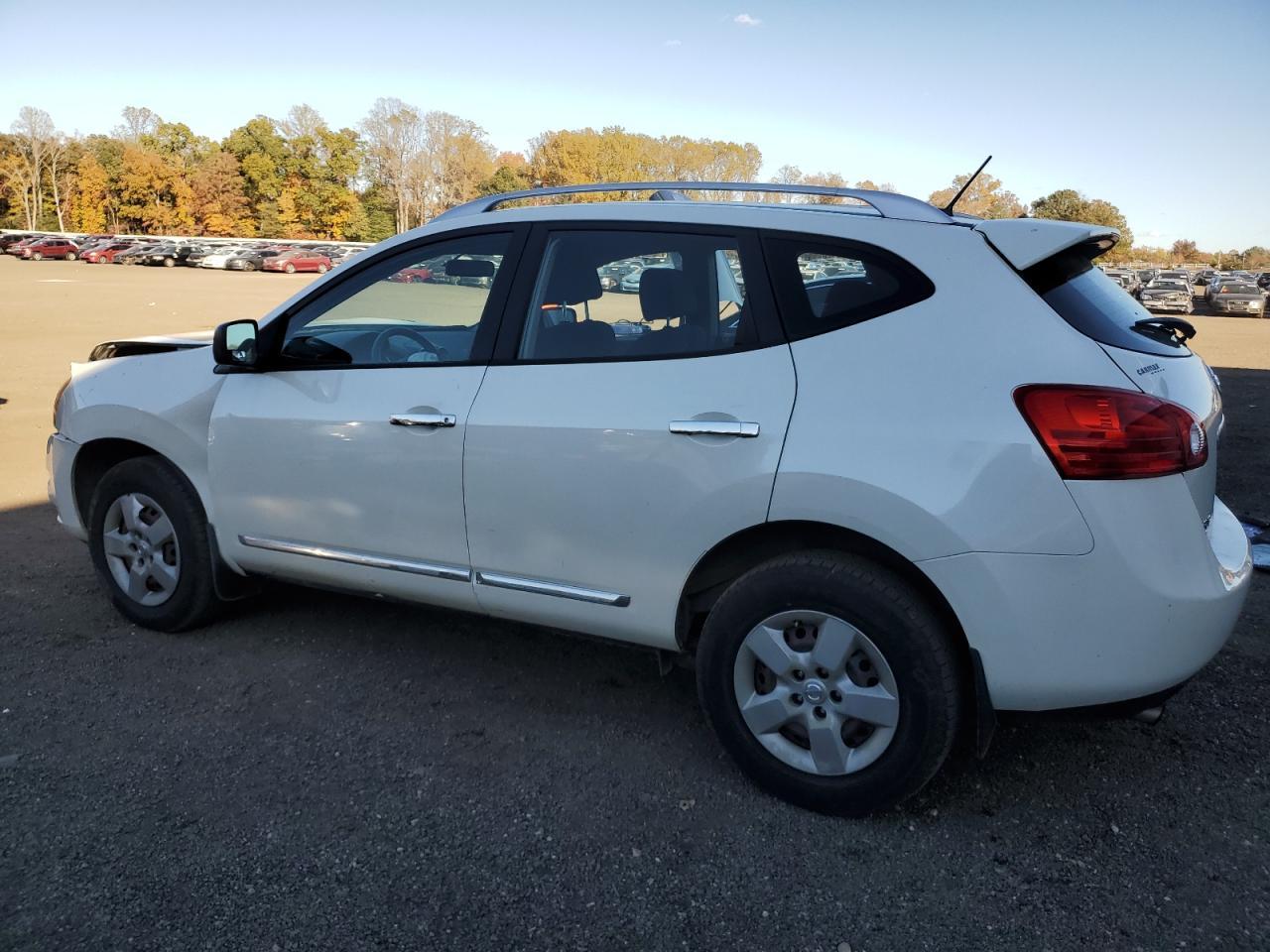 2015 Nissan Rogue Select S - Image 2