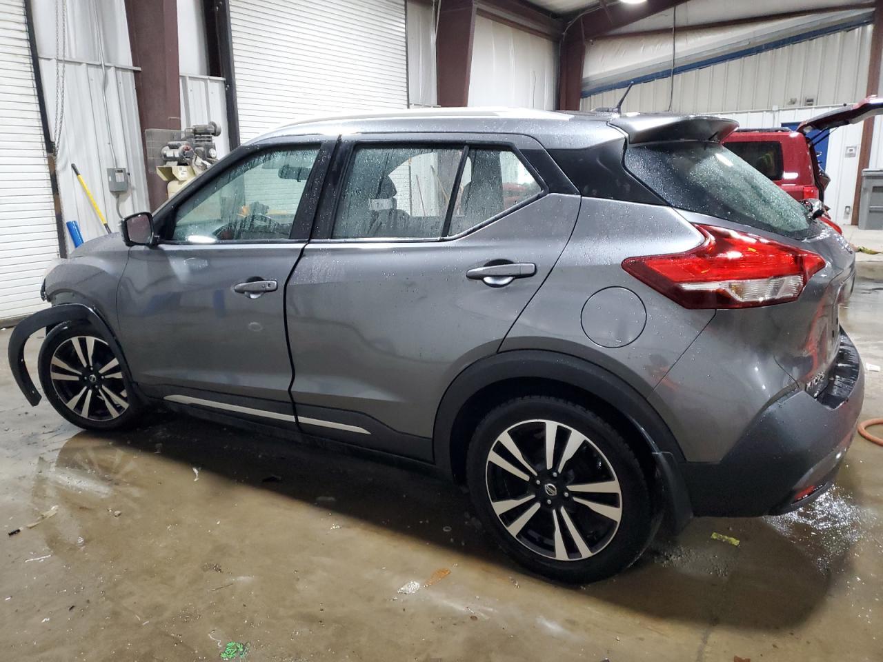 2018 Nissan Kicks S - Фото 2