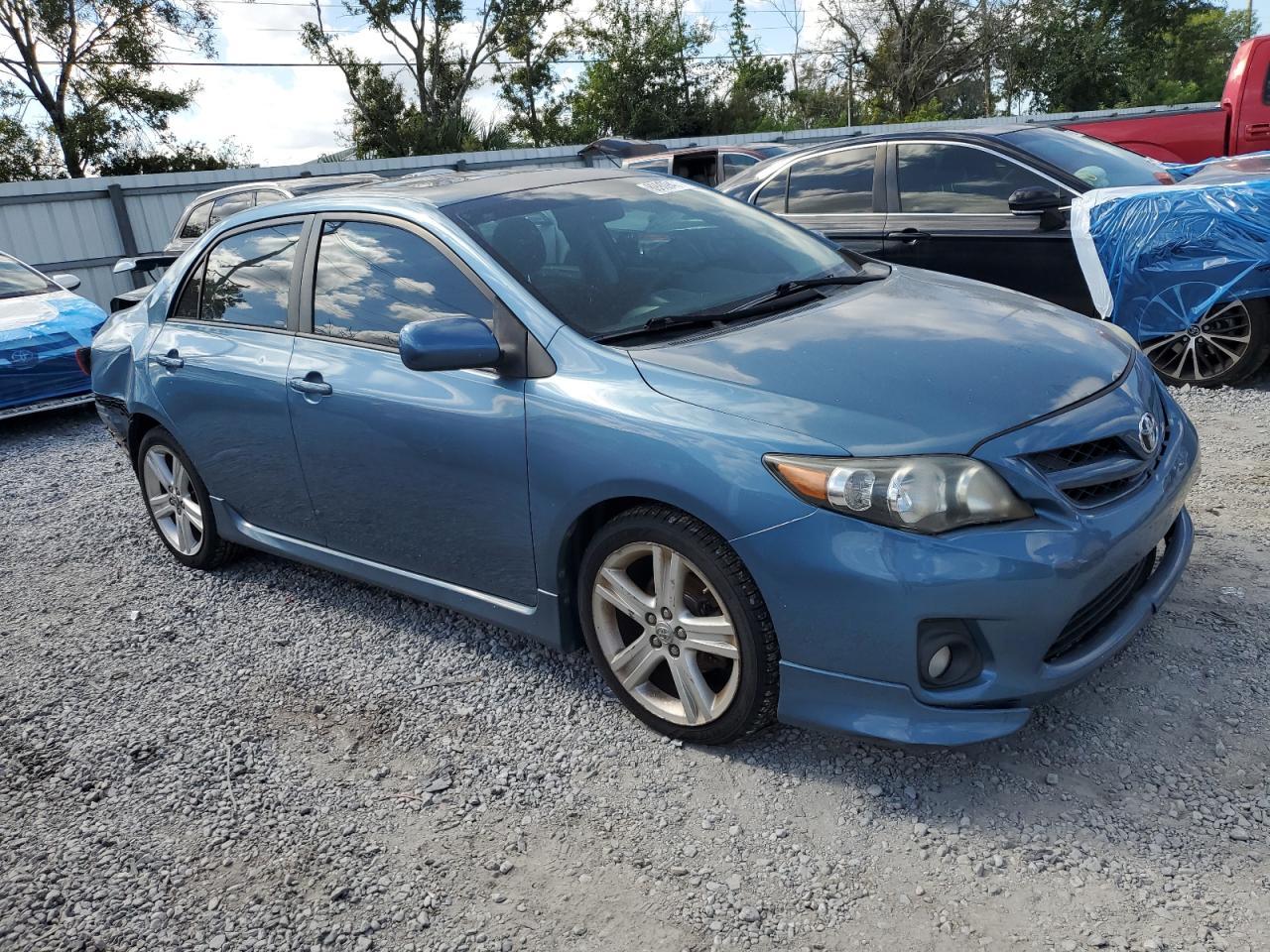 2013 Toyota Corolla Base - Фото 4
