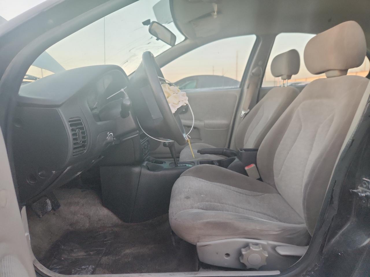 2002 Saturn Sl2 - Image 7