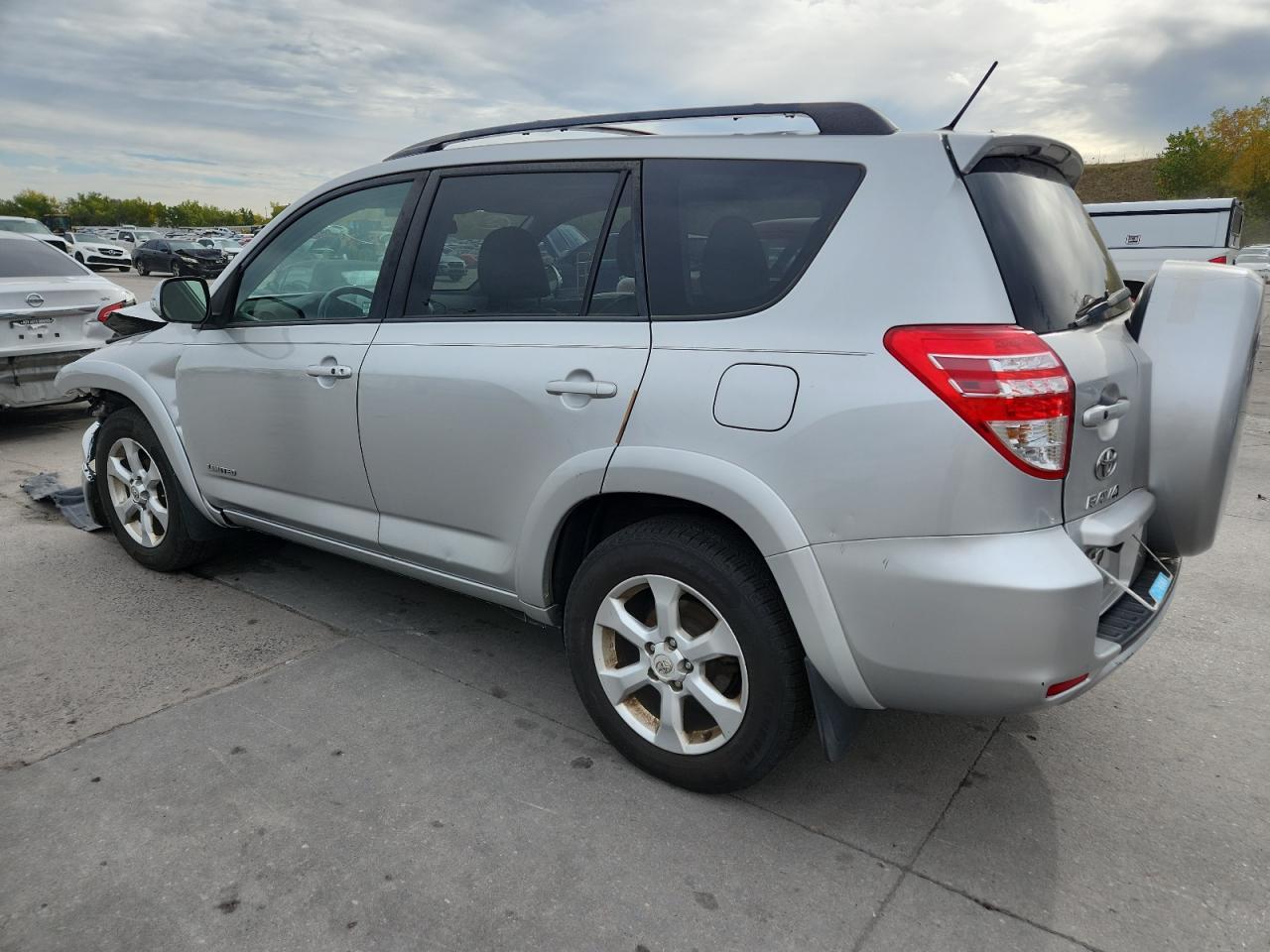 2011 Toyota Rav4 Limited - Фото 2