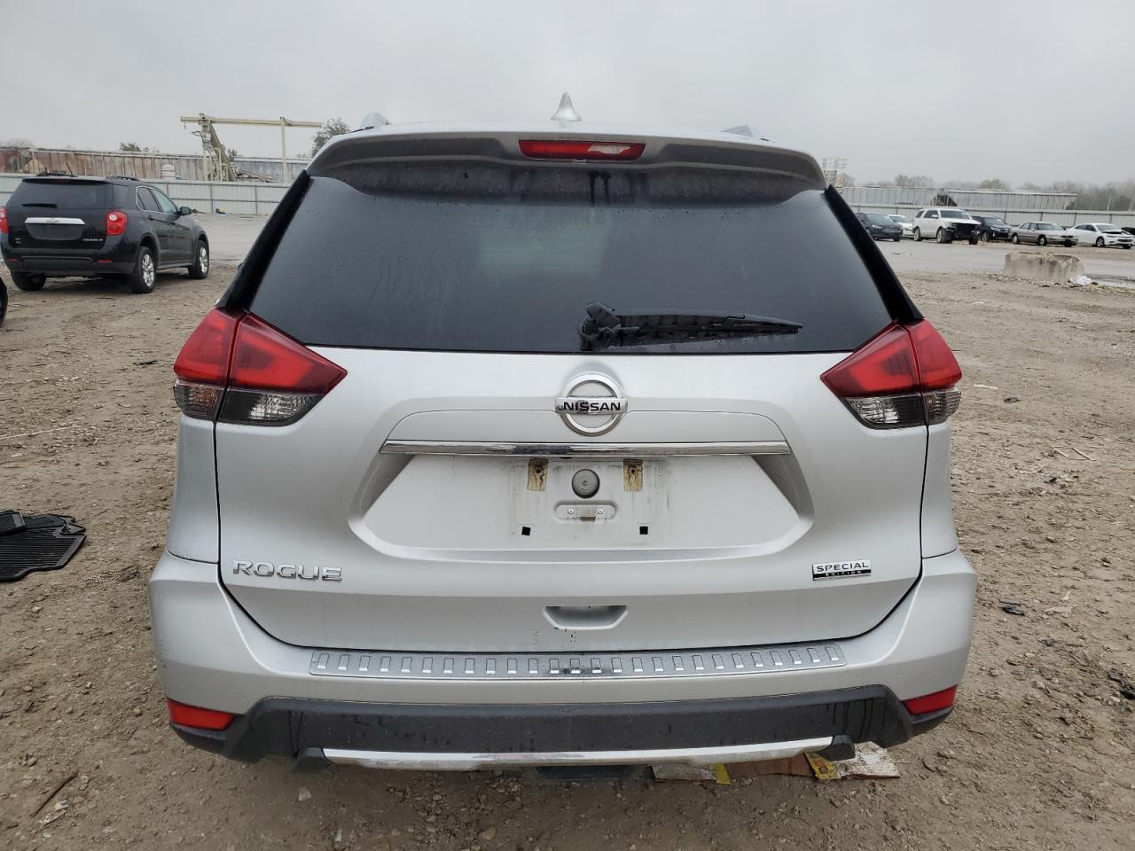 2019 Nissan Rogue S - Фото 6