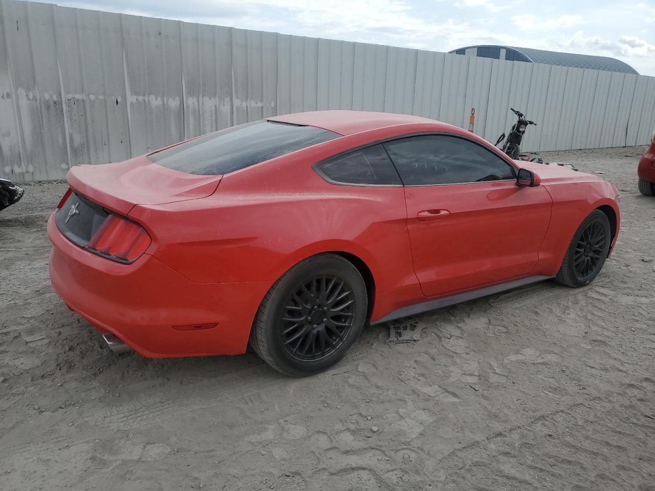 2015 Ford Mustang - Image 3