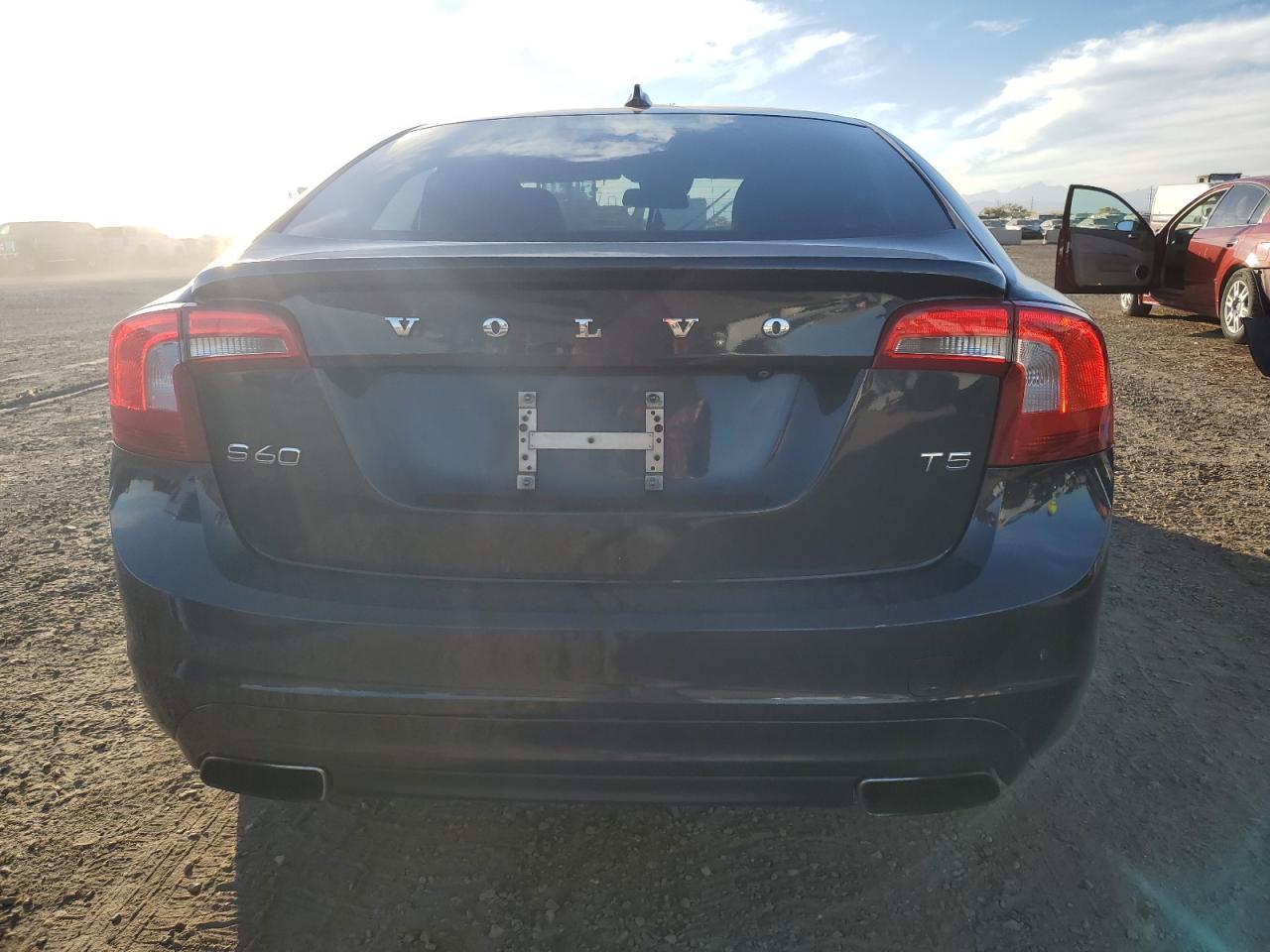 2015 Volvo S60 Premier+ - Фото 6
