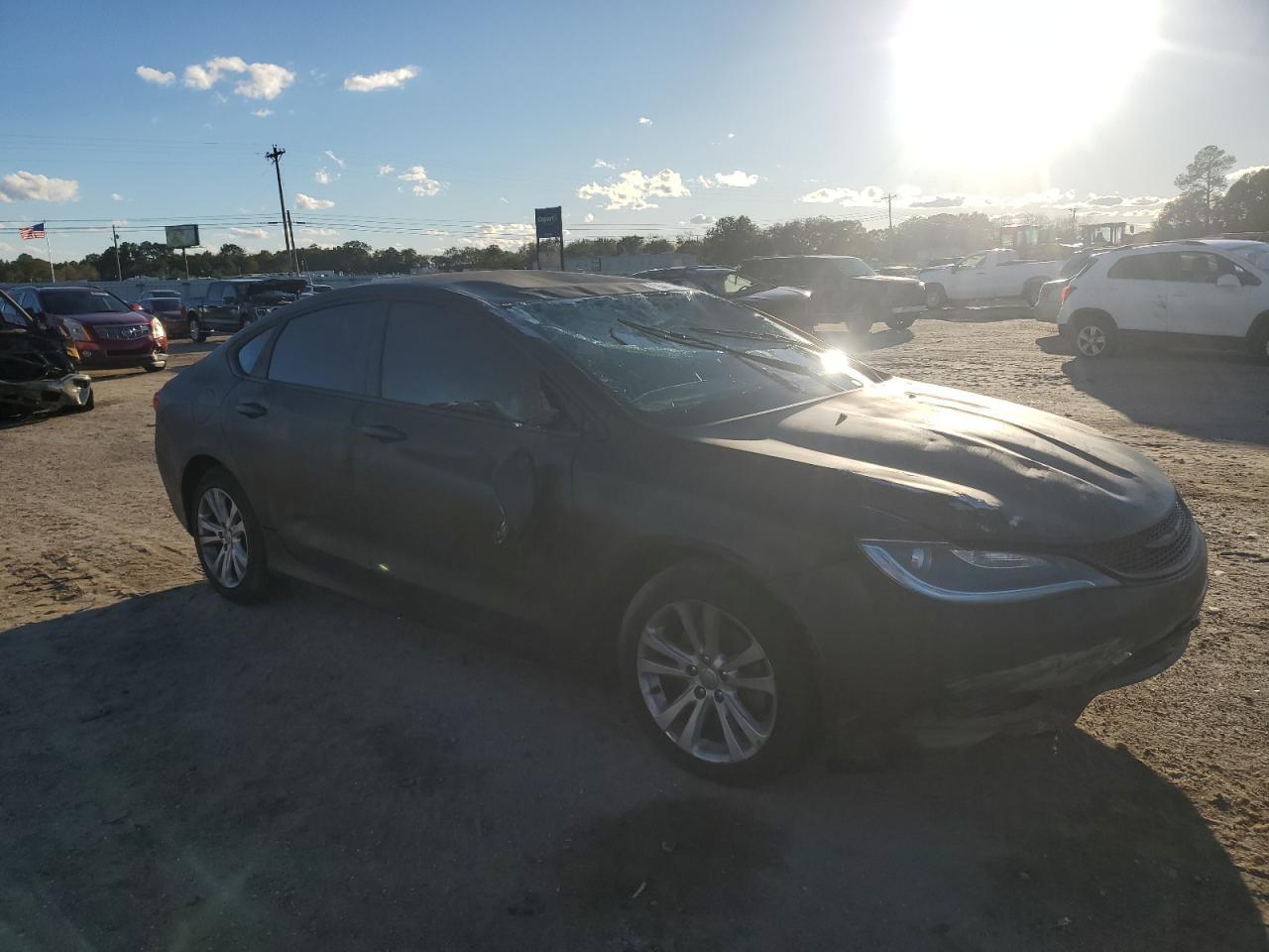 2015 Chrysler 200 Limited - Фото 4