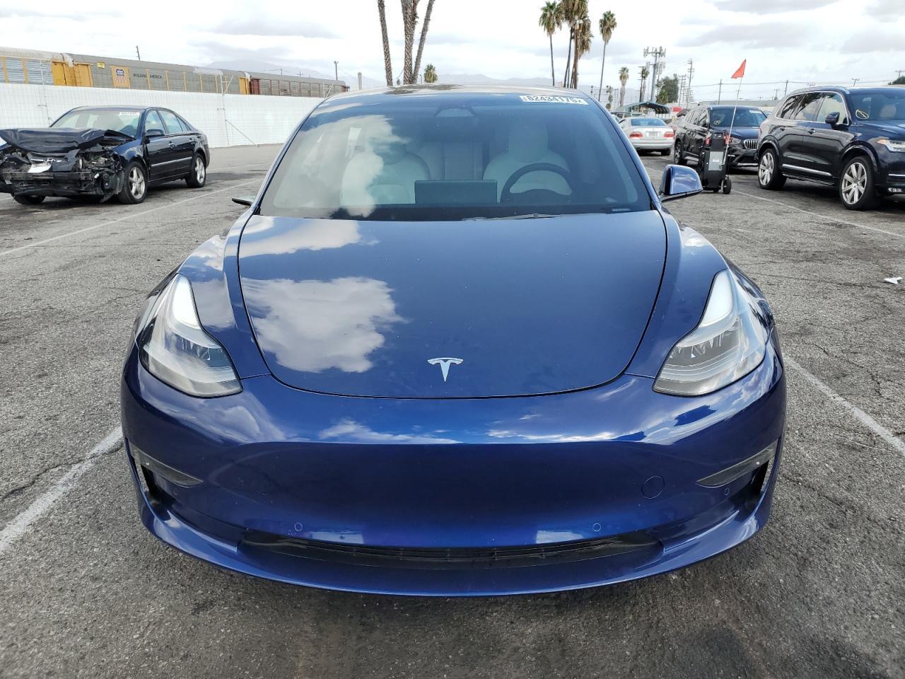 2022 Tesla Model 3 - Image 5