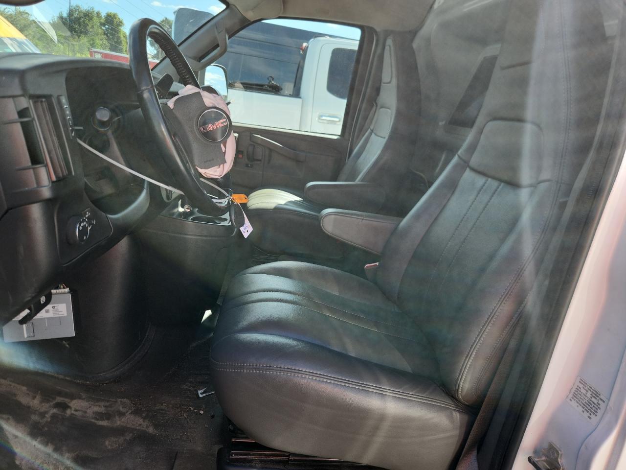 2023 GMC Savana G25 Utility / Service Van - Фото 7