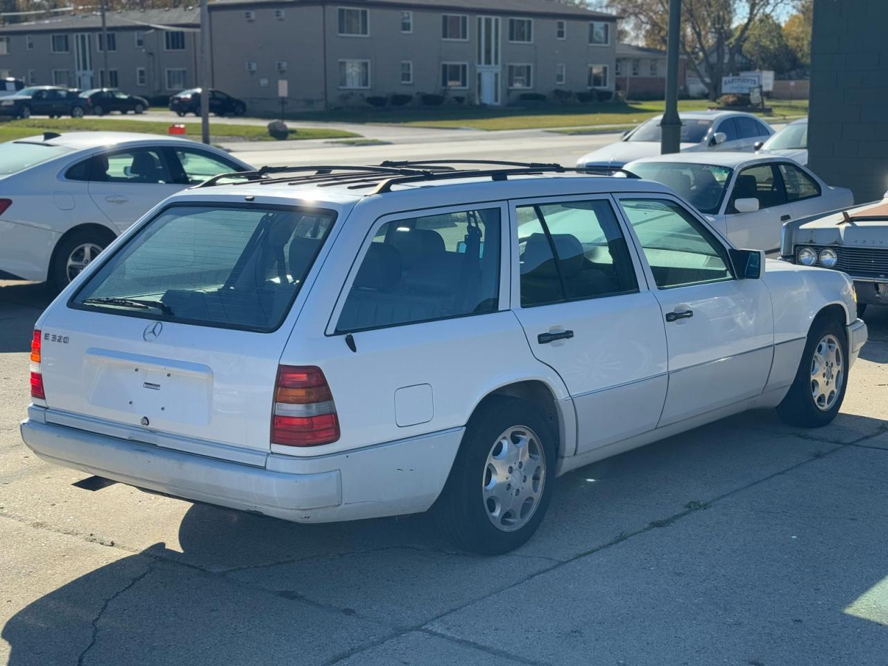 1995 Mercedes-Benz E 320 - Фото 4