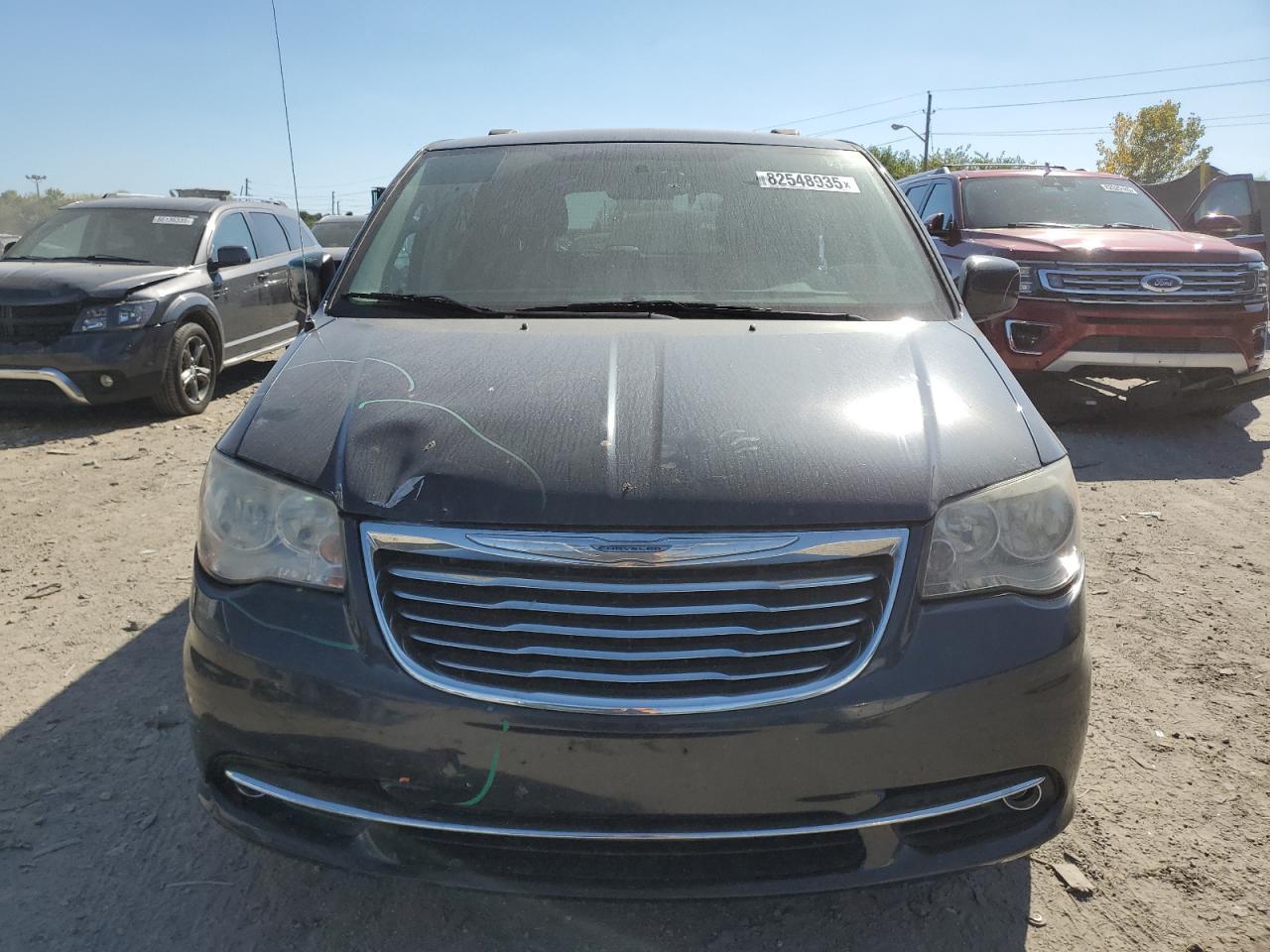 2014 Chrysler Town & Country Touring - Фото 5