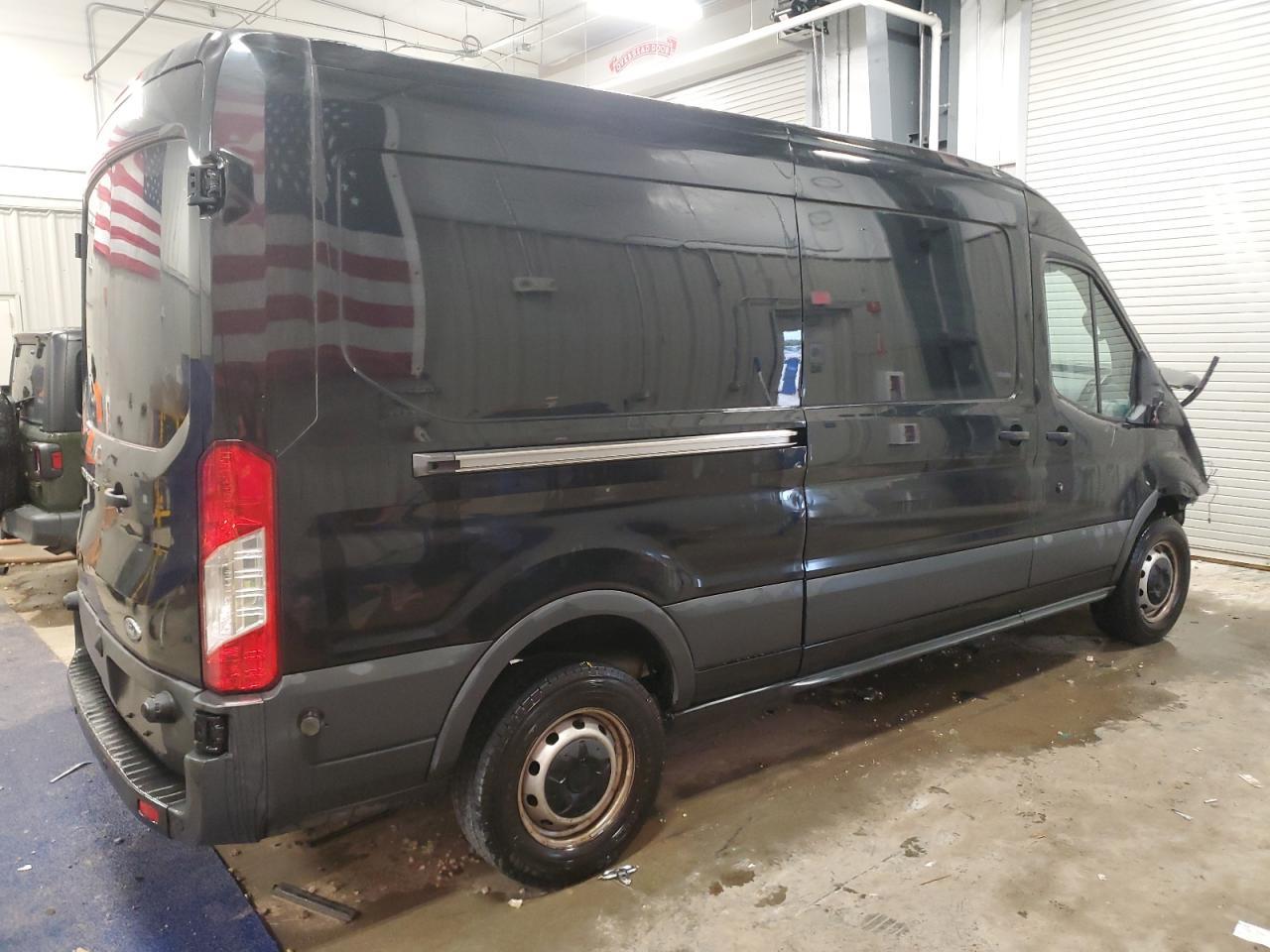 2015 Ford Transit Delivery Van - Фото 3