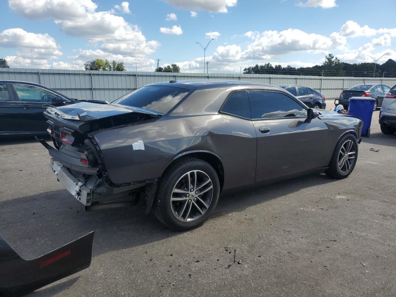 2019 Dodge Challenger Sxt - Фото 3