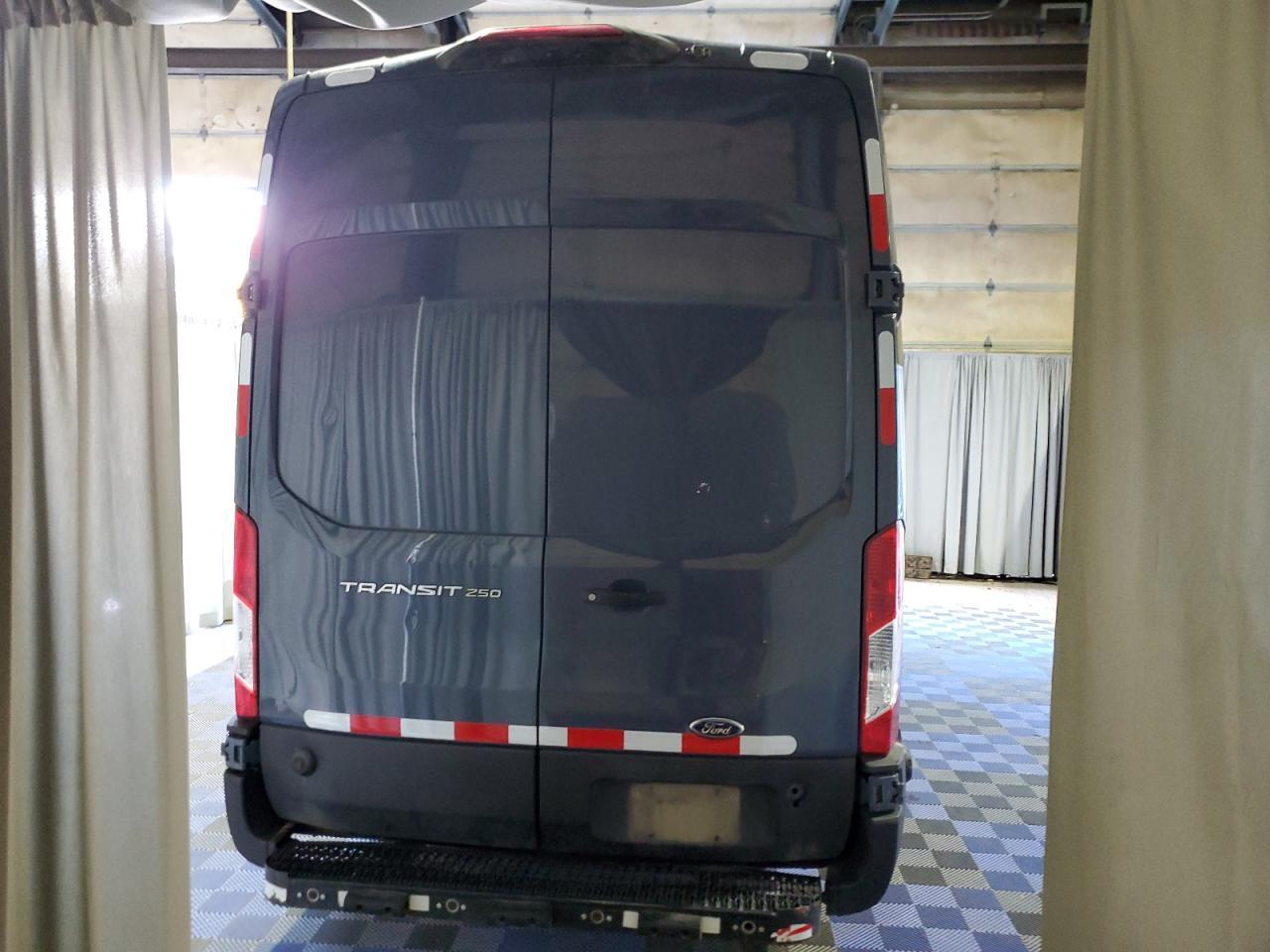 2020 Ford Transit T-250 - Image 6