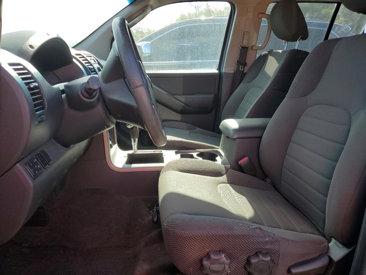 2012 Nissan Pathfinder S - Image 7