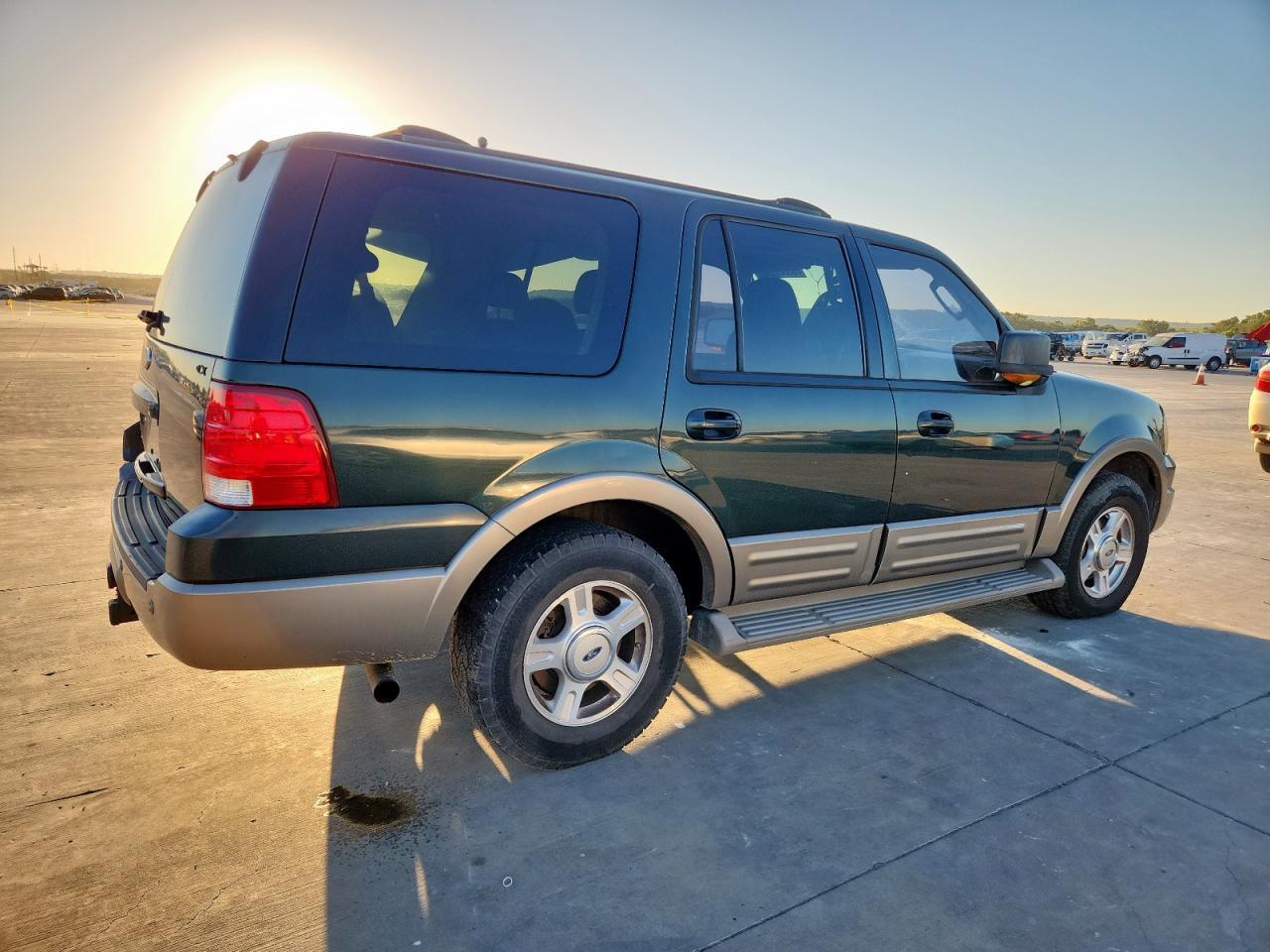 2003 Ford Expedition Eddie Bauer - Image 3