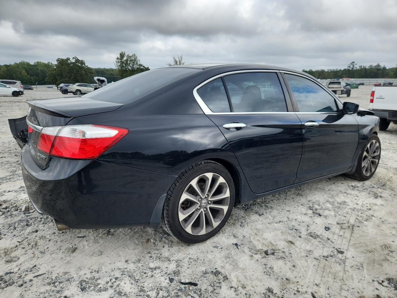 2014 Honda Accord Sport - Image 3