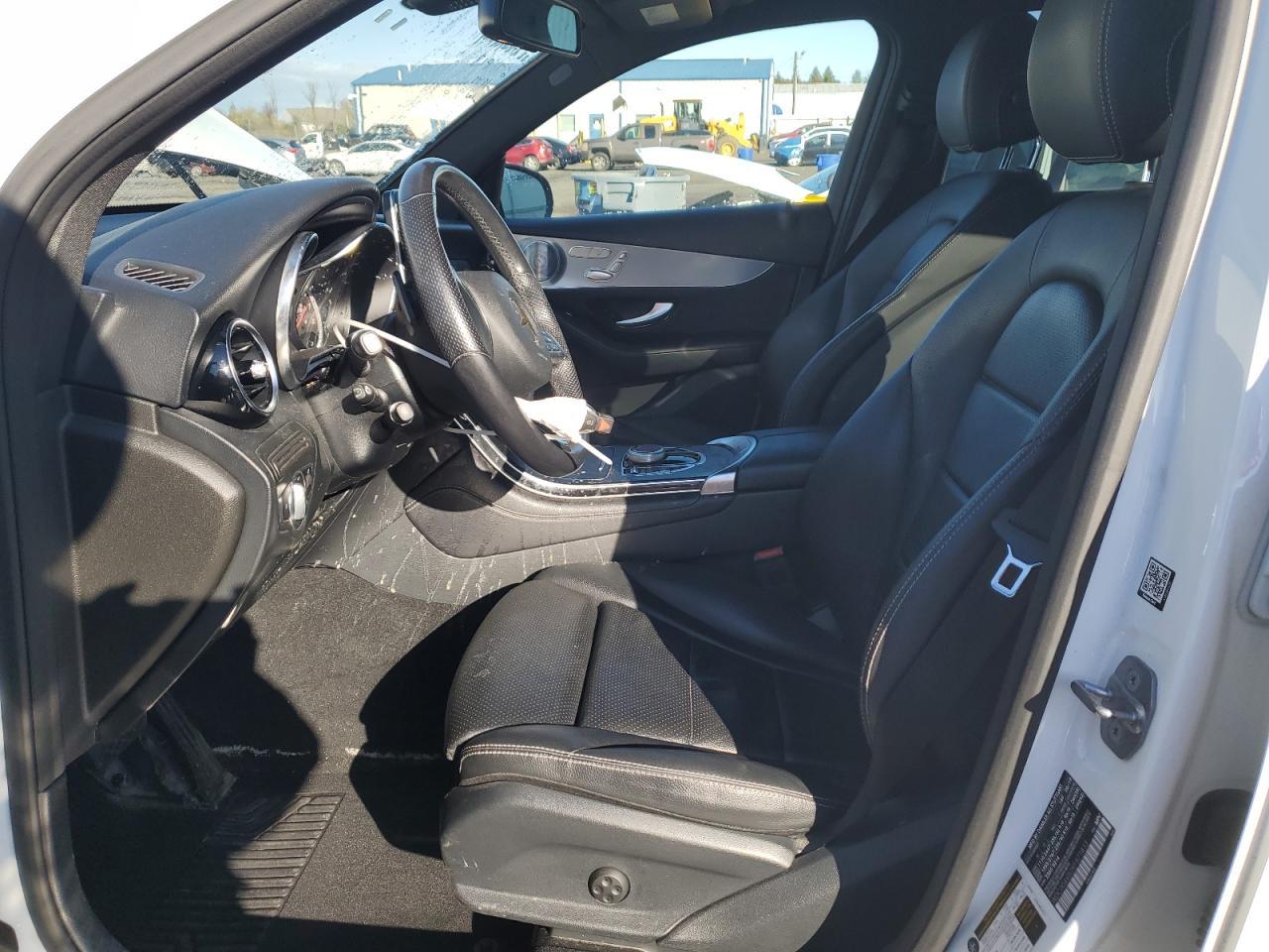 2019 Glc300 - Фото 7