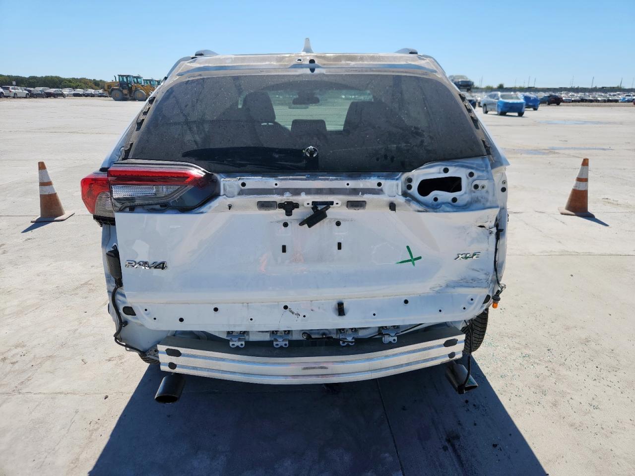 2020 Toyota Rav4 Xle - Фото 6