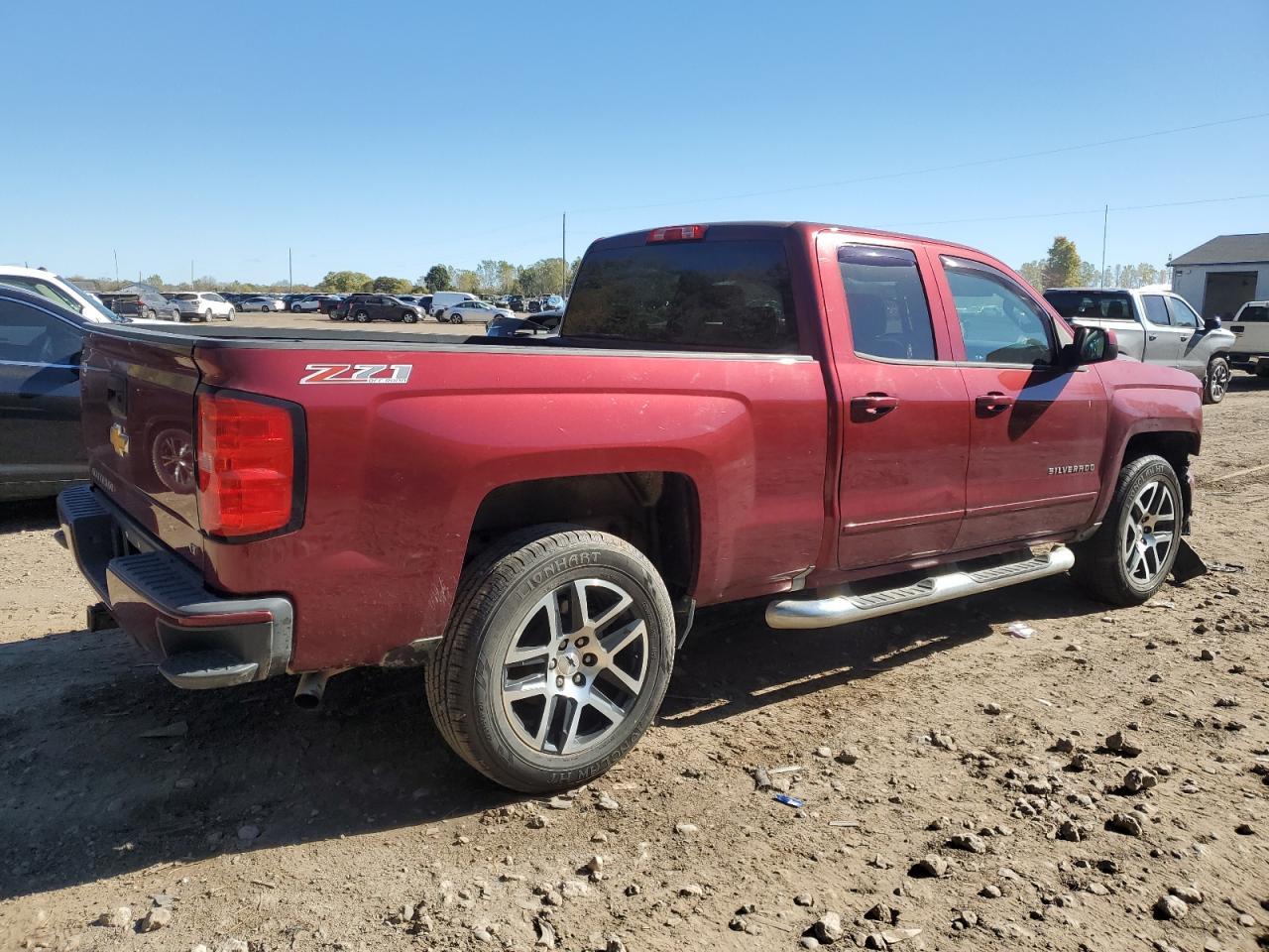 2017 Chevrolet Silverado K1500 Lt - Image 3