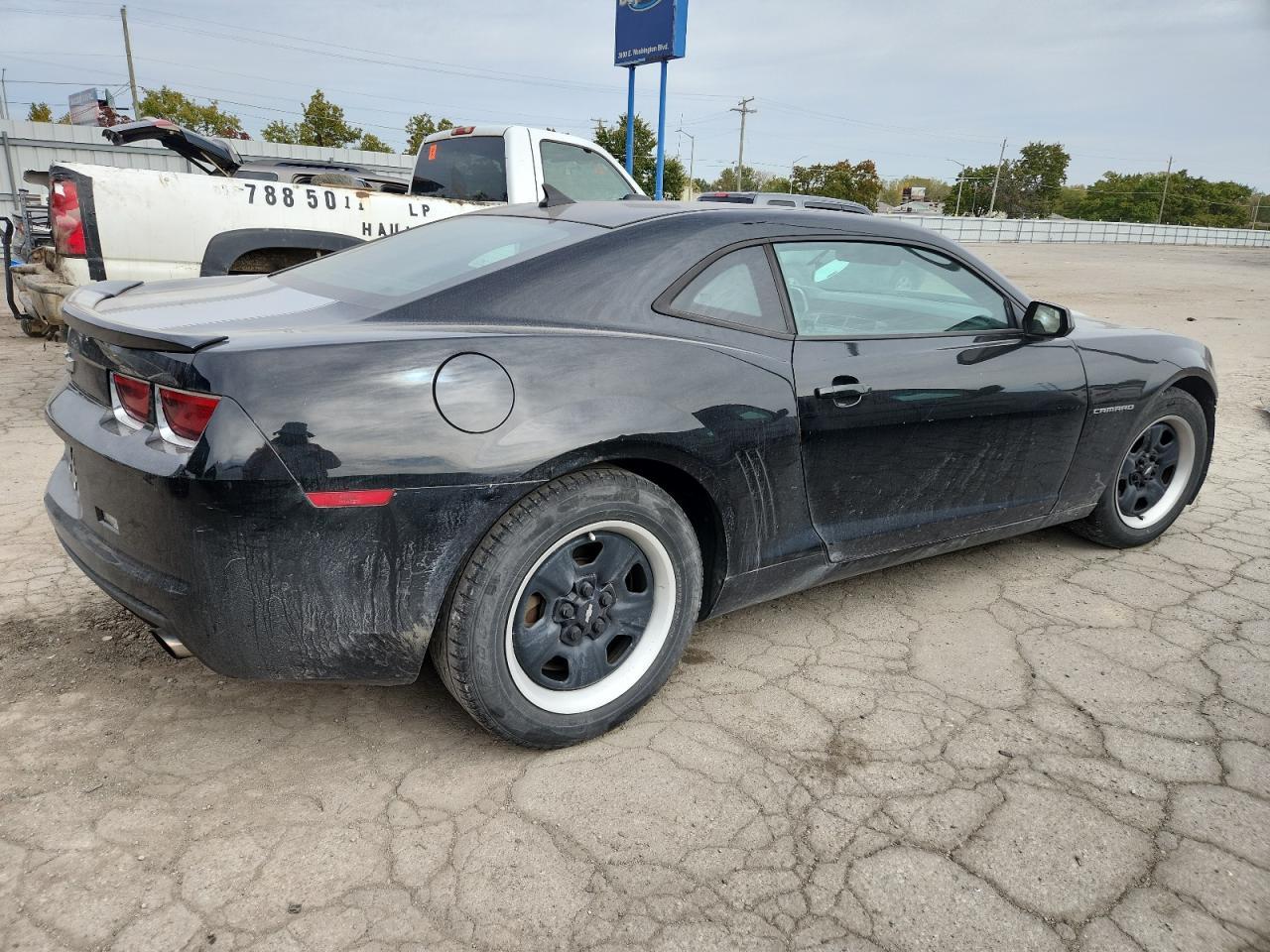 2013 Chevrolet Camaro Ls - Image 3