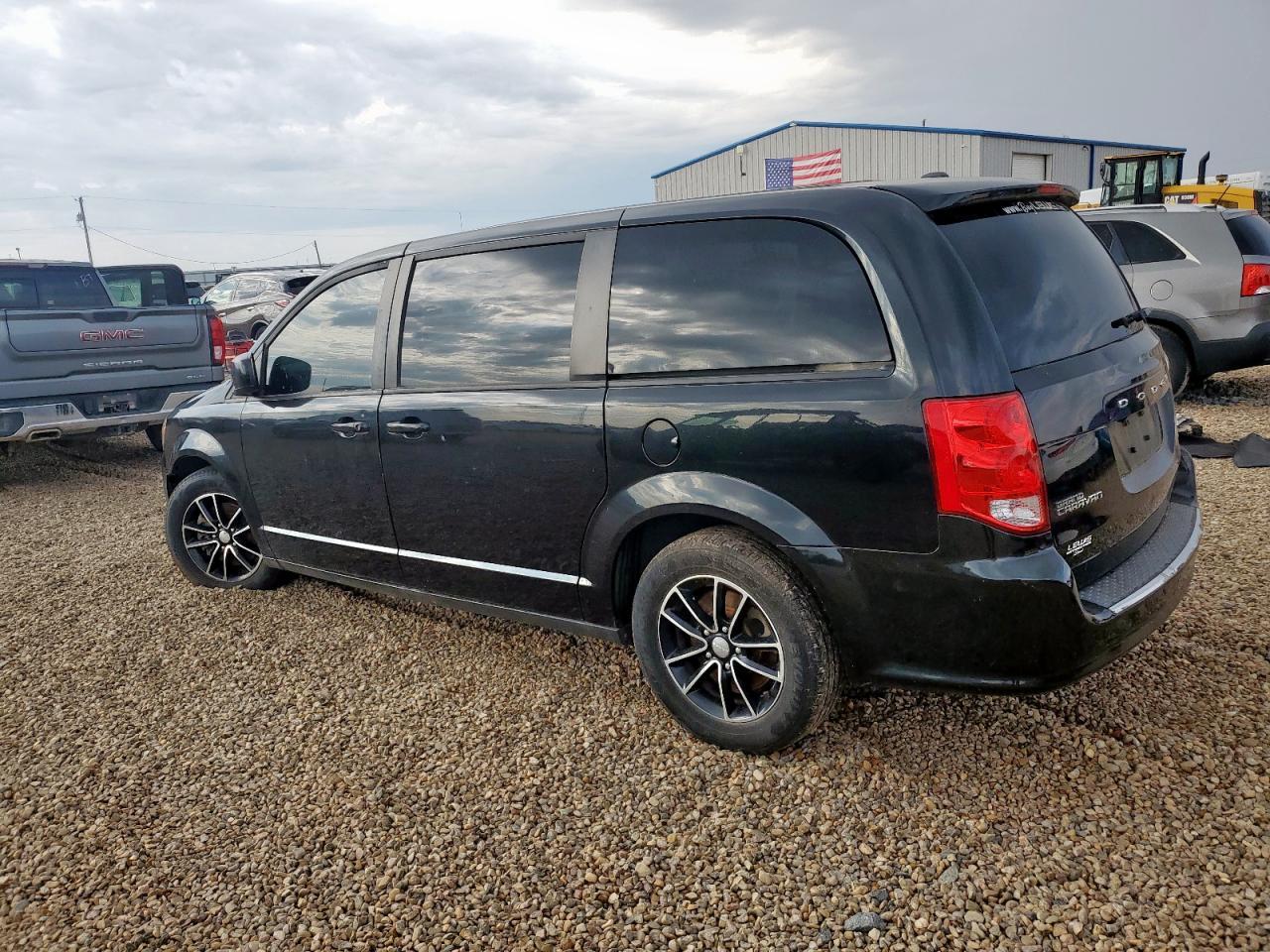 2019 Dodge Grand Caravan Gt - Image 2