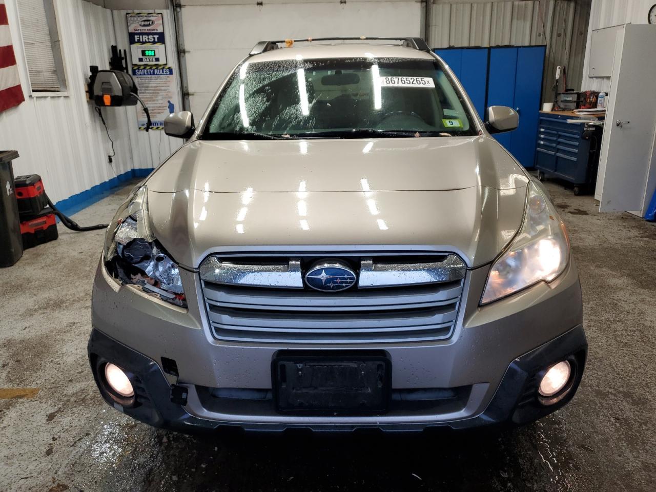2014 Subaru Outback 2.5I Premium - Фото 5