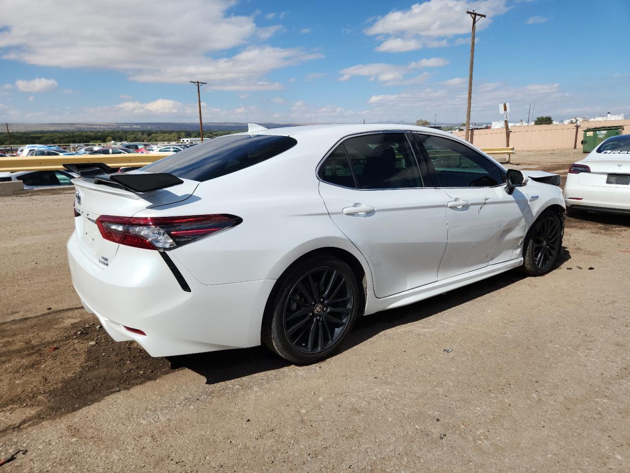 2021 Toyota Camry Xse - Image 3