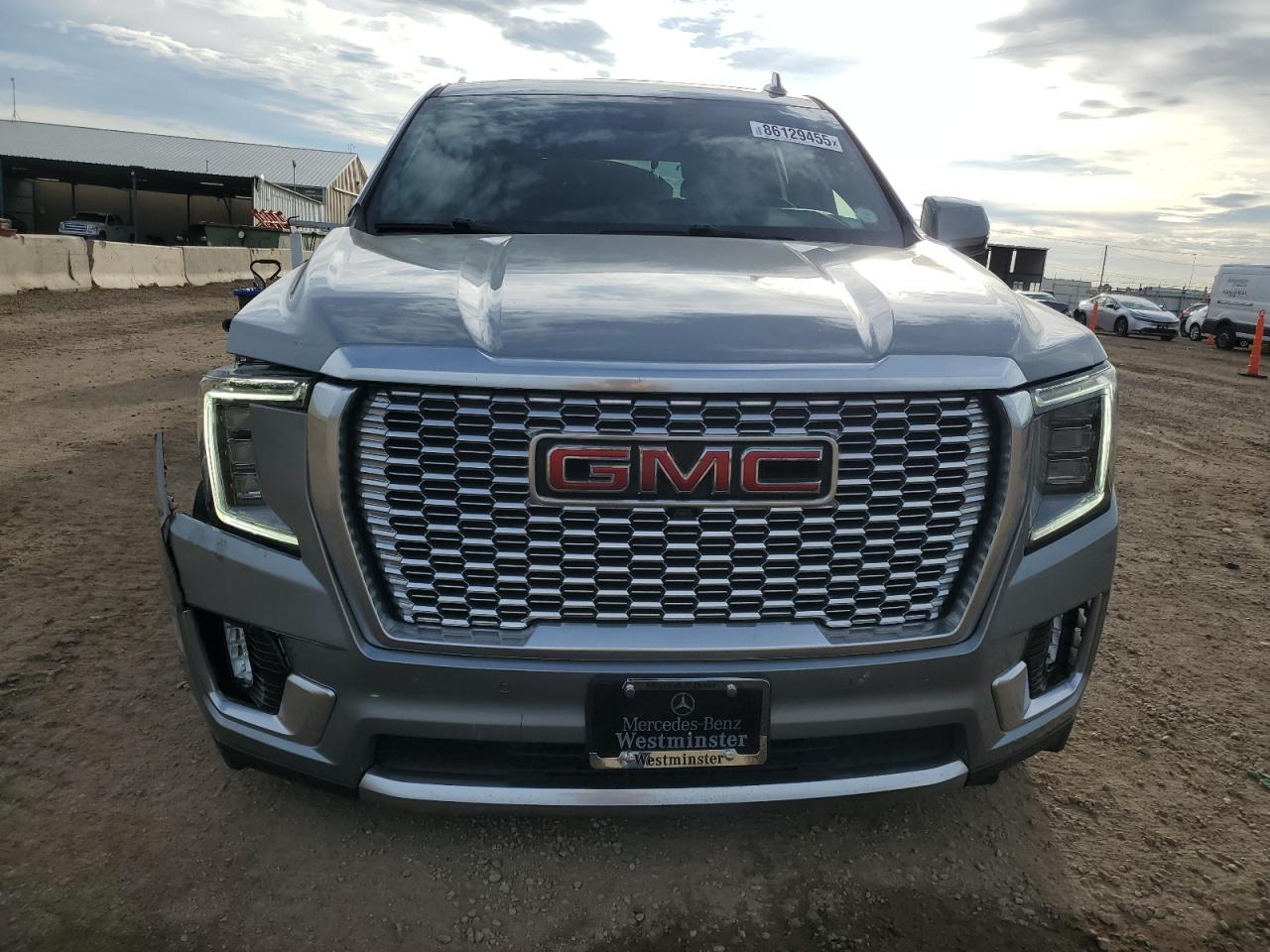 2024 GMC Yukon Denali - Фото 5