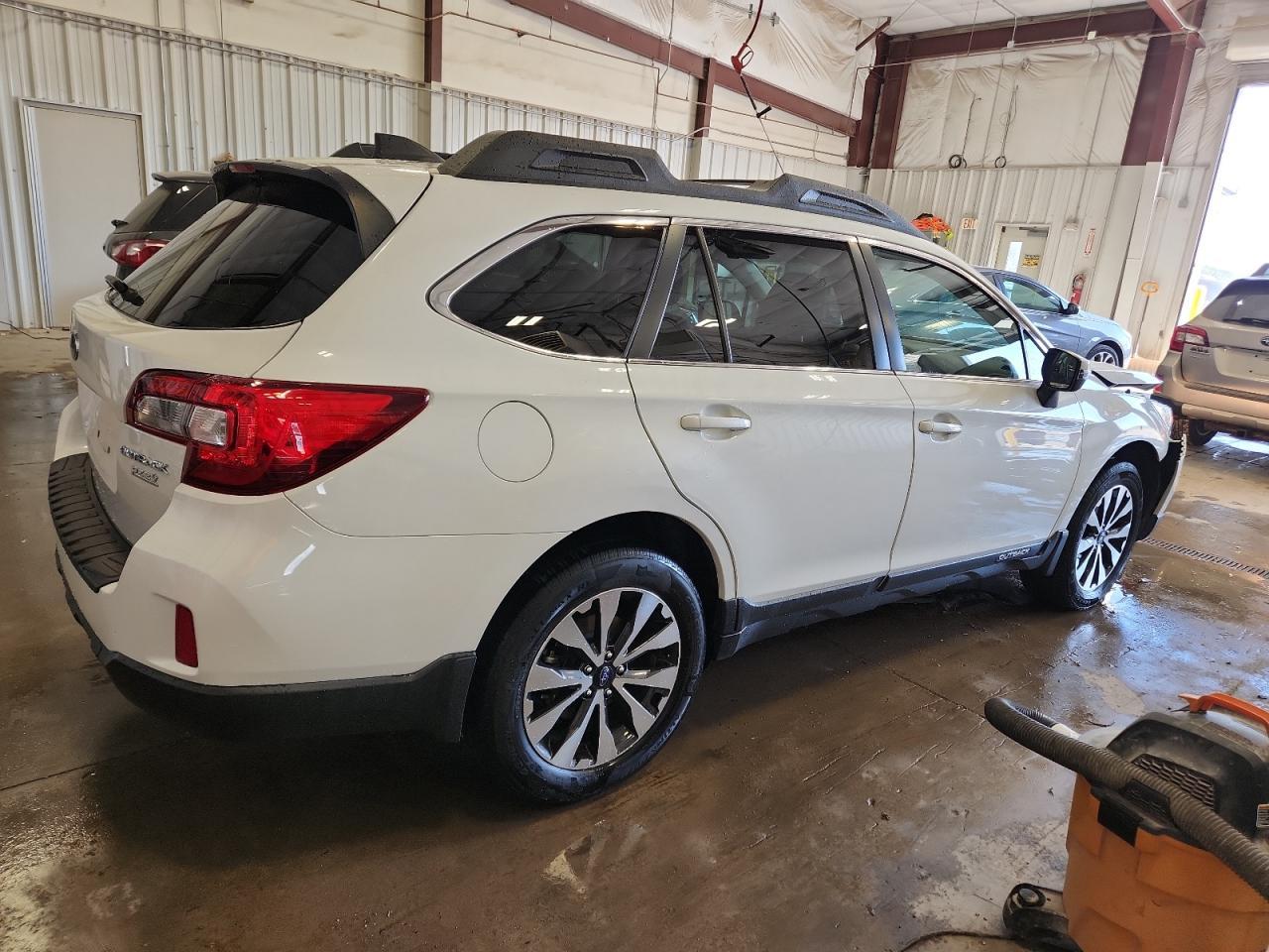 2017 Subaru Outback 2.5I Limited - Фото 3