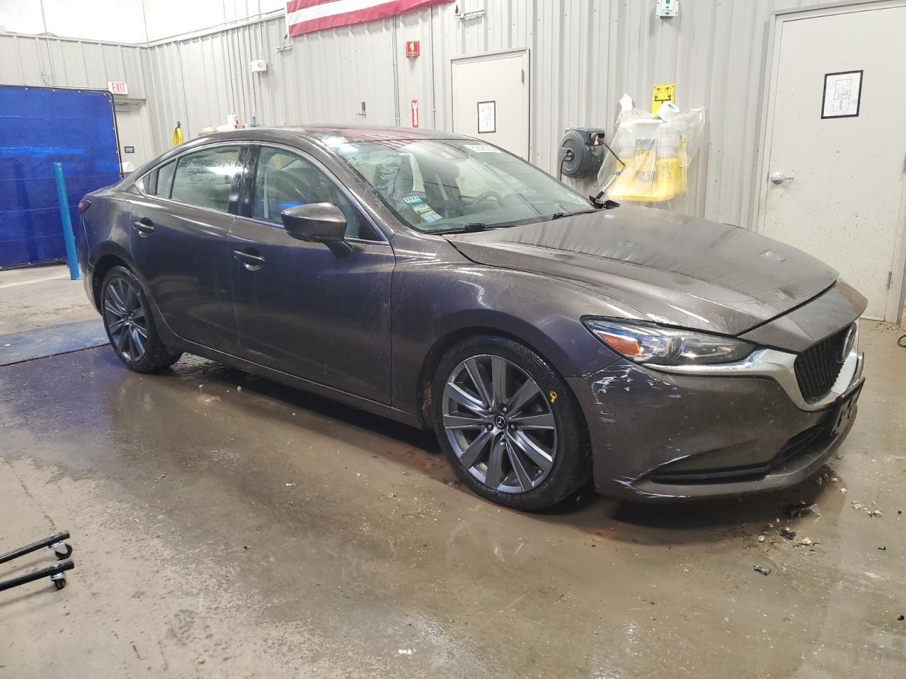 2018 Mazda 6 Grand Touring - Image 4