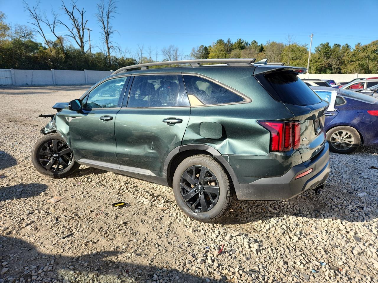 2022 Kia Sorento S - Фото 2