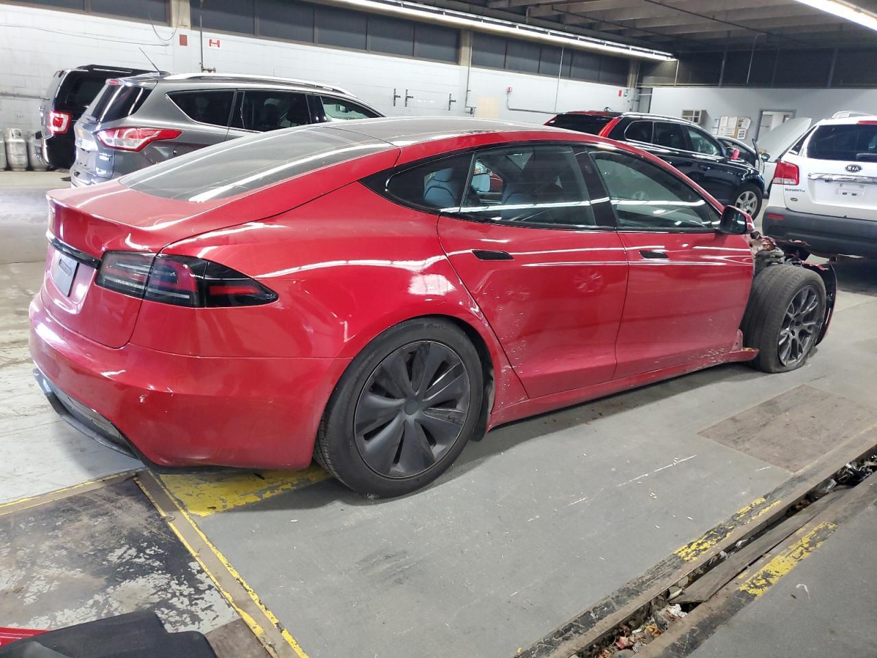 2023 Tesla Model S - Фото 3
