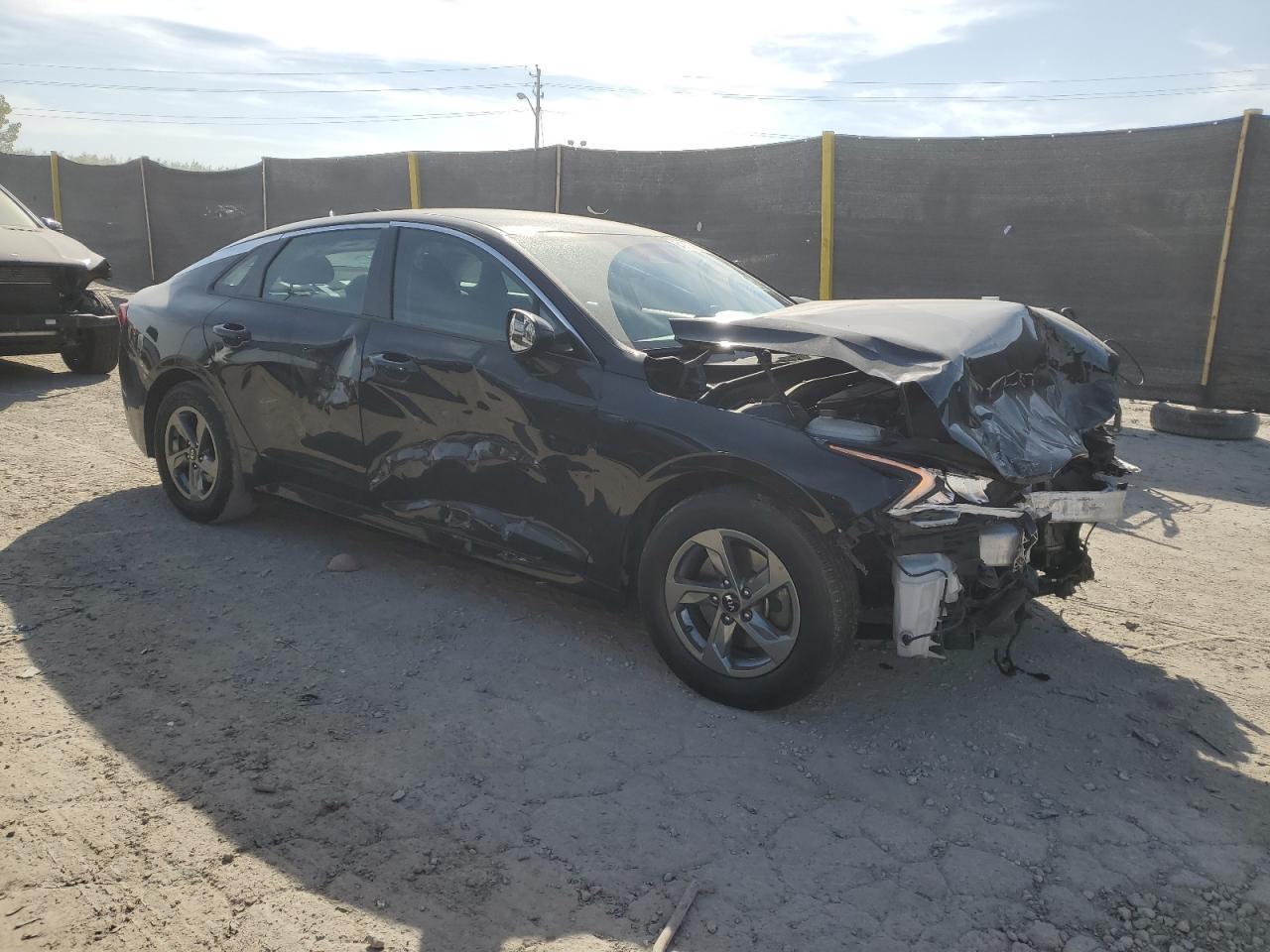 2021 Kia K5 Lxs - Фото 4