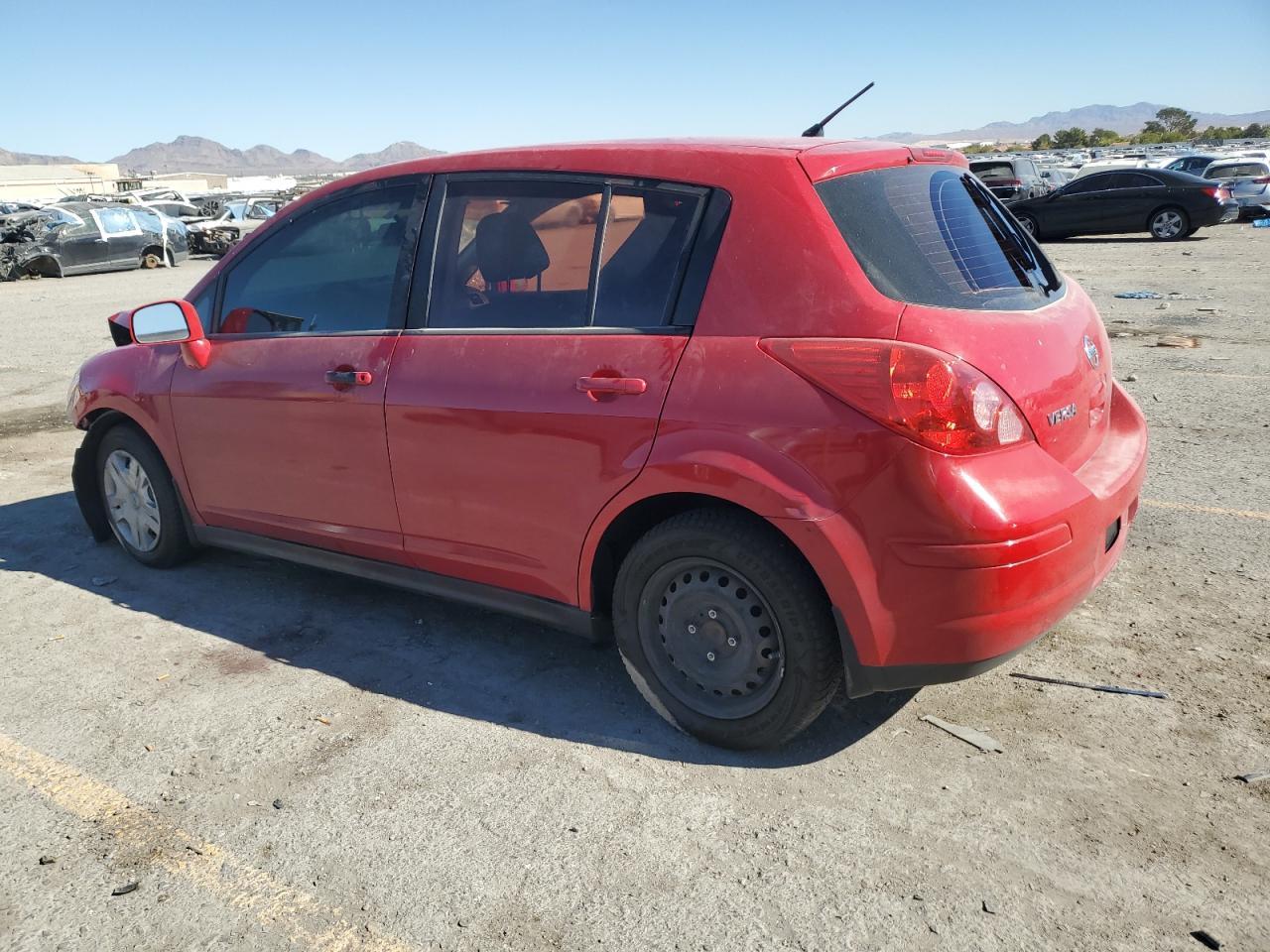 2012 Nissan Versa S - Image 2