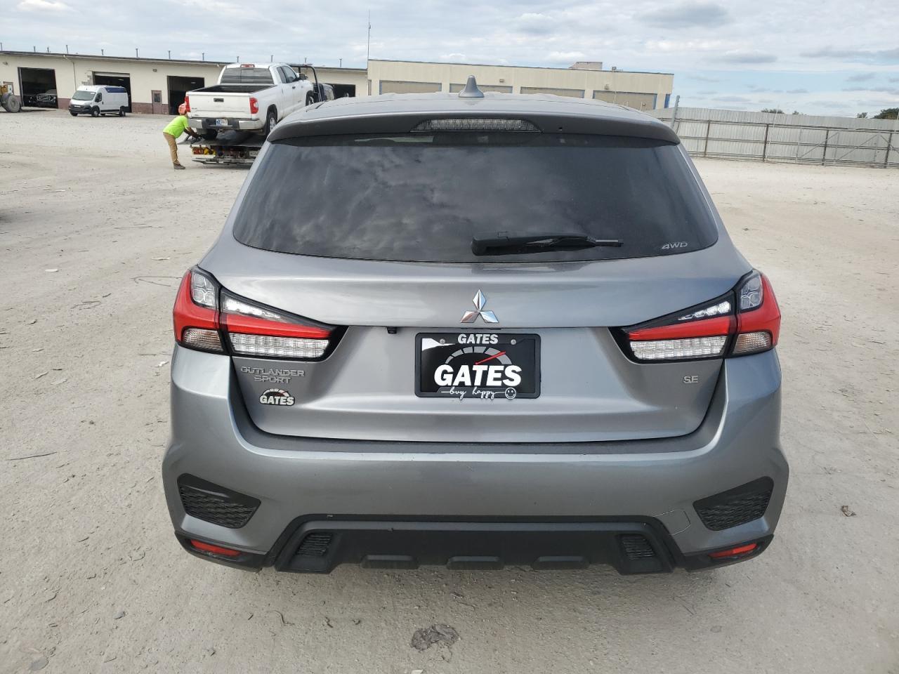 2021 Mitsubishi Outlander Sport Es - Image 6