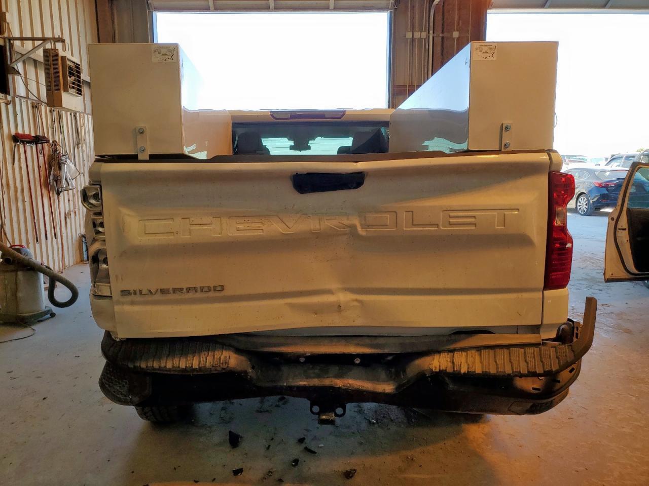 2025 Chevrolet Silverado K1500 - Фото 6