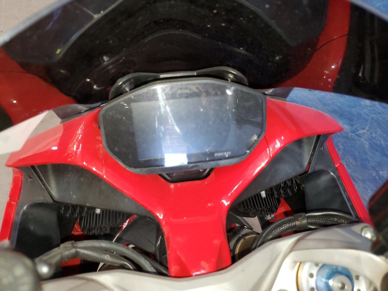 2021 Ducati Supersport - Фото 7